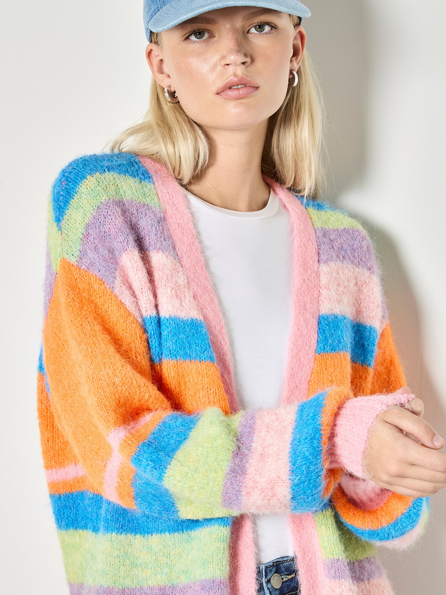 Apricot Strickjacke »Strickjacke« mit Streifen