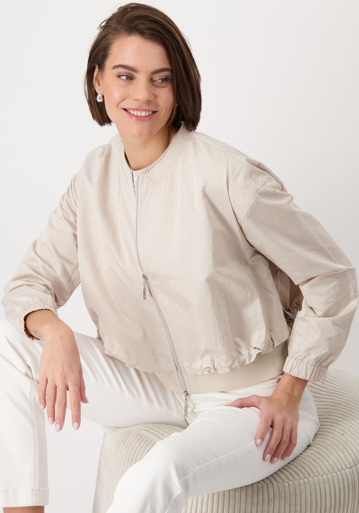 Monari Blouson »Jacke Nylon«, ohne Kapuze, mit Zwei-Wege-Reißverschluss