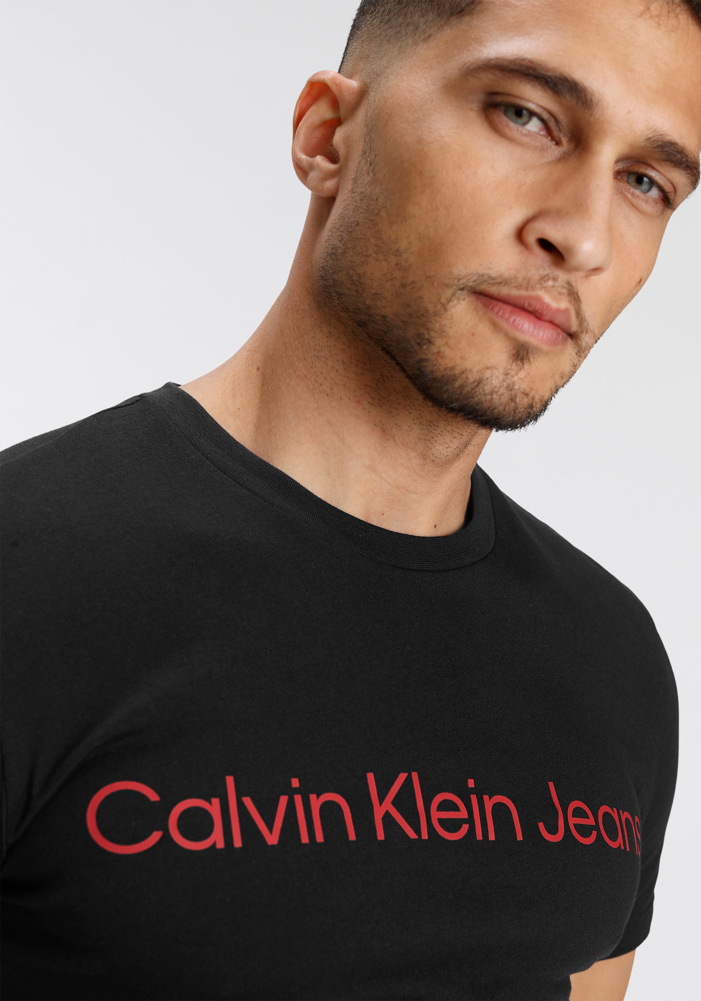 Calvin Klein Jeans T-Shirt »CORE INSTITUTIONAL LOGO SLIM TEE«, mit logo-Schriftzug