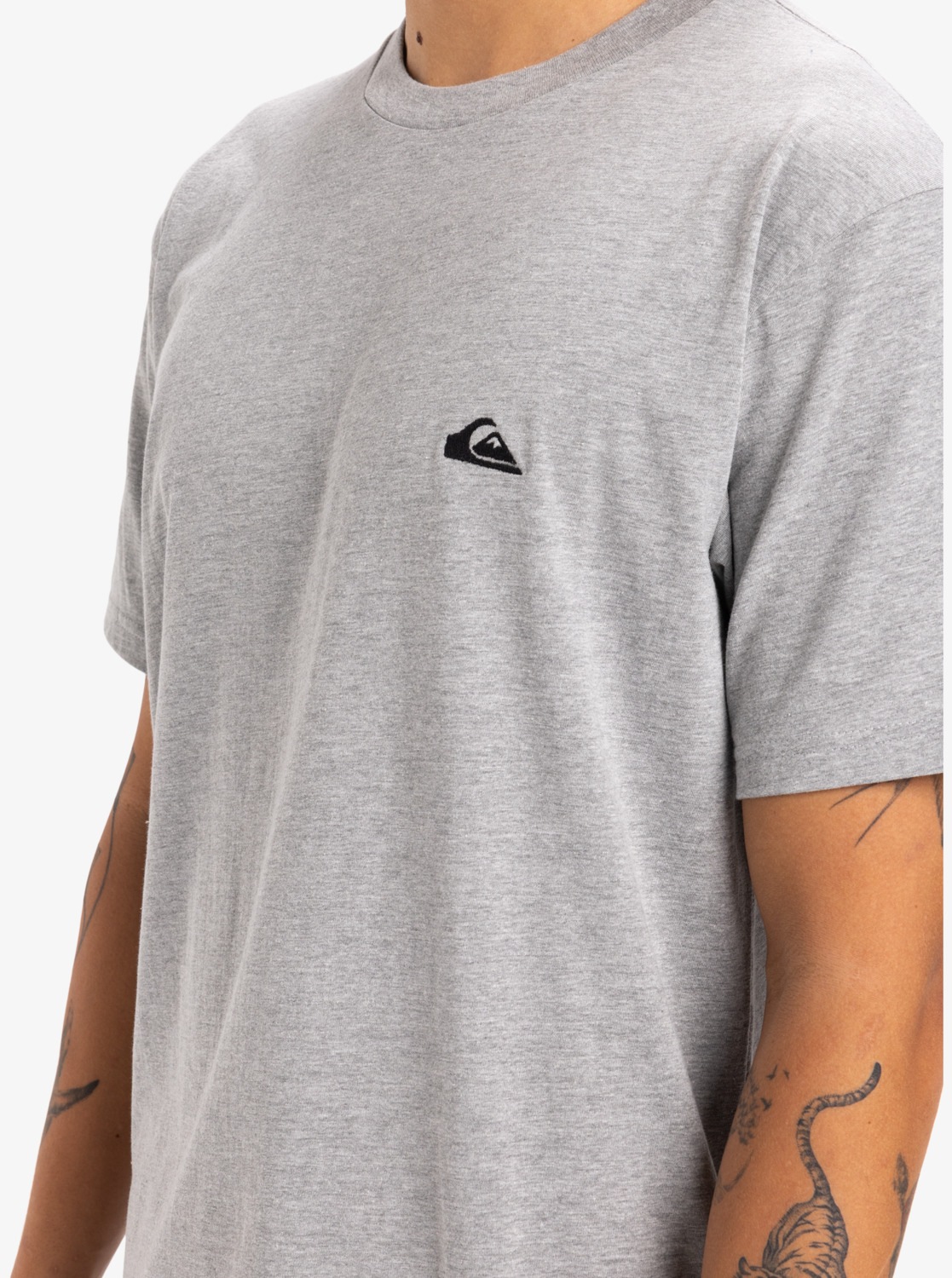 Quiksilver T-Shirt »BASIC SHORT SLEEVE TEE YOUNG MEN« für Erwachsene, sportlicher Stil, aus Baumwolle