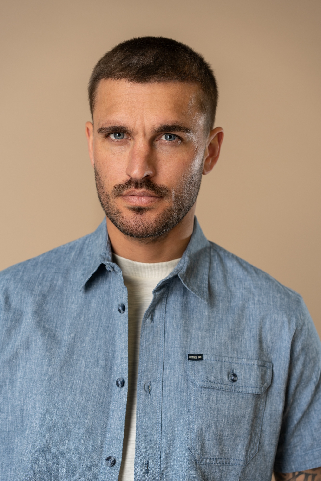Petrol Industries Kurzarmhemd »Men Shirt Short Sleeve Uni« mit Brust Tasche