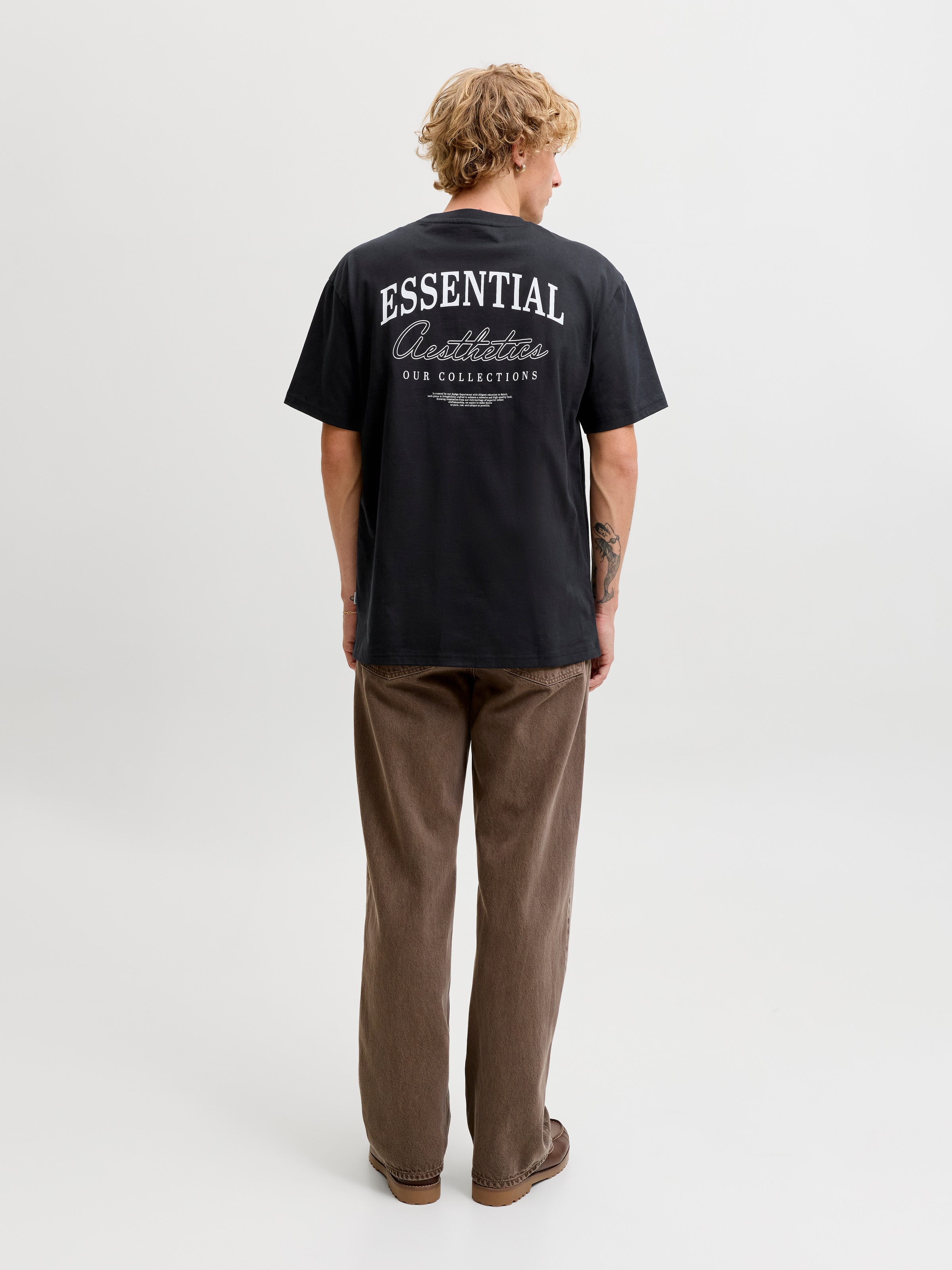 Jack & Jones Rundhalsshirt »JJEORGANIC RELAXED STUDIO TEE SS O-NECK« Baumwolle, relaxed fit
