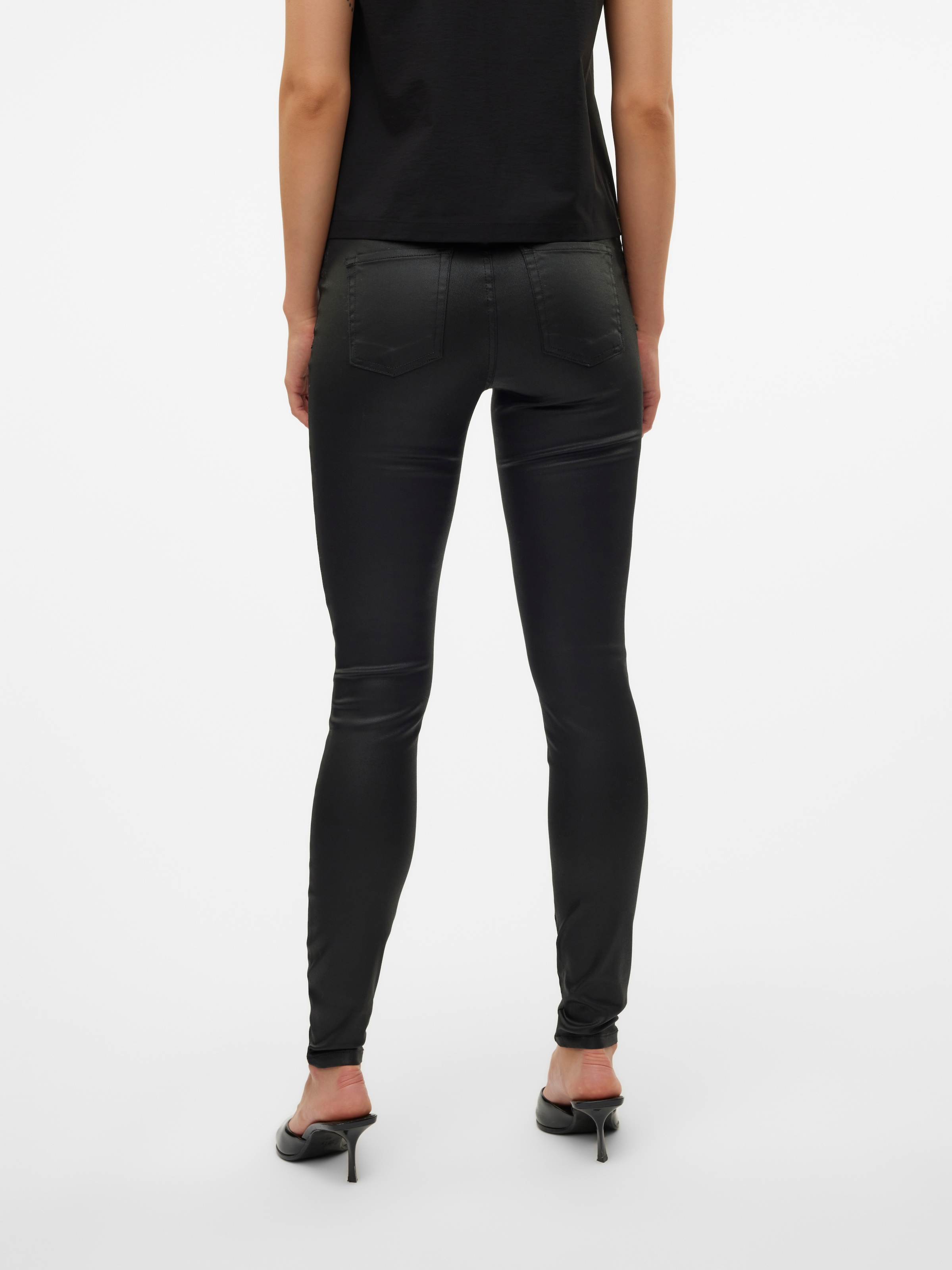 Vero Moda Skinny-fit-Jeans »VMFLASH MR SKINNY COATED PANTS NOOS«, mit beschichteter Lederimitat Optik