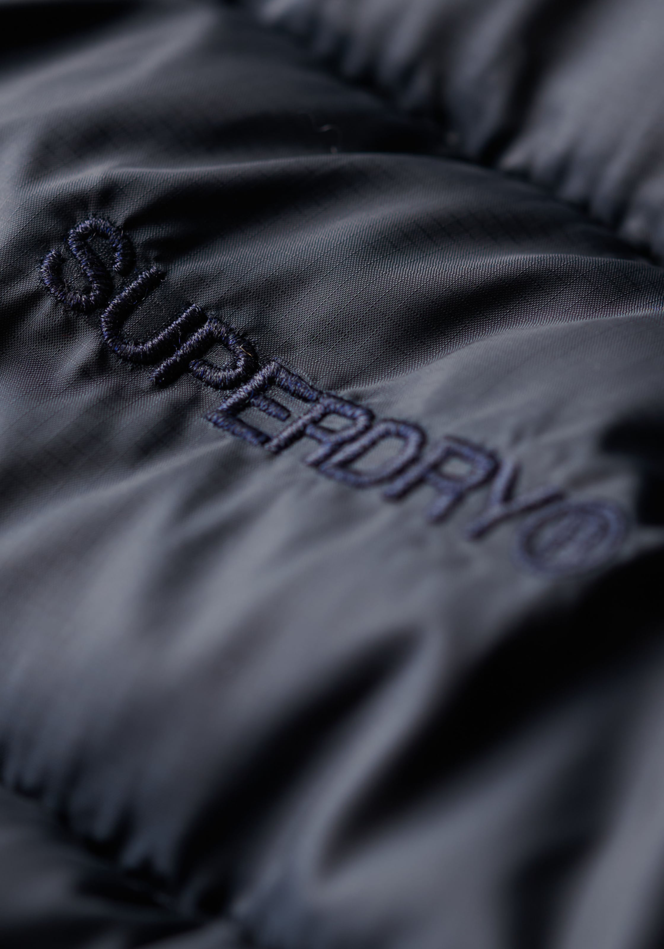 Superdry Steppjacke »HOODED FUJI QUILT PADDED JKT«, mit Kapuze