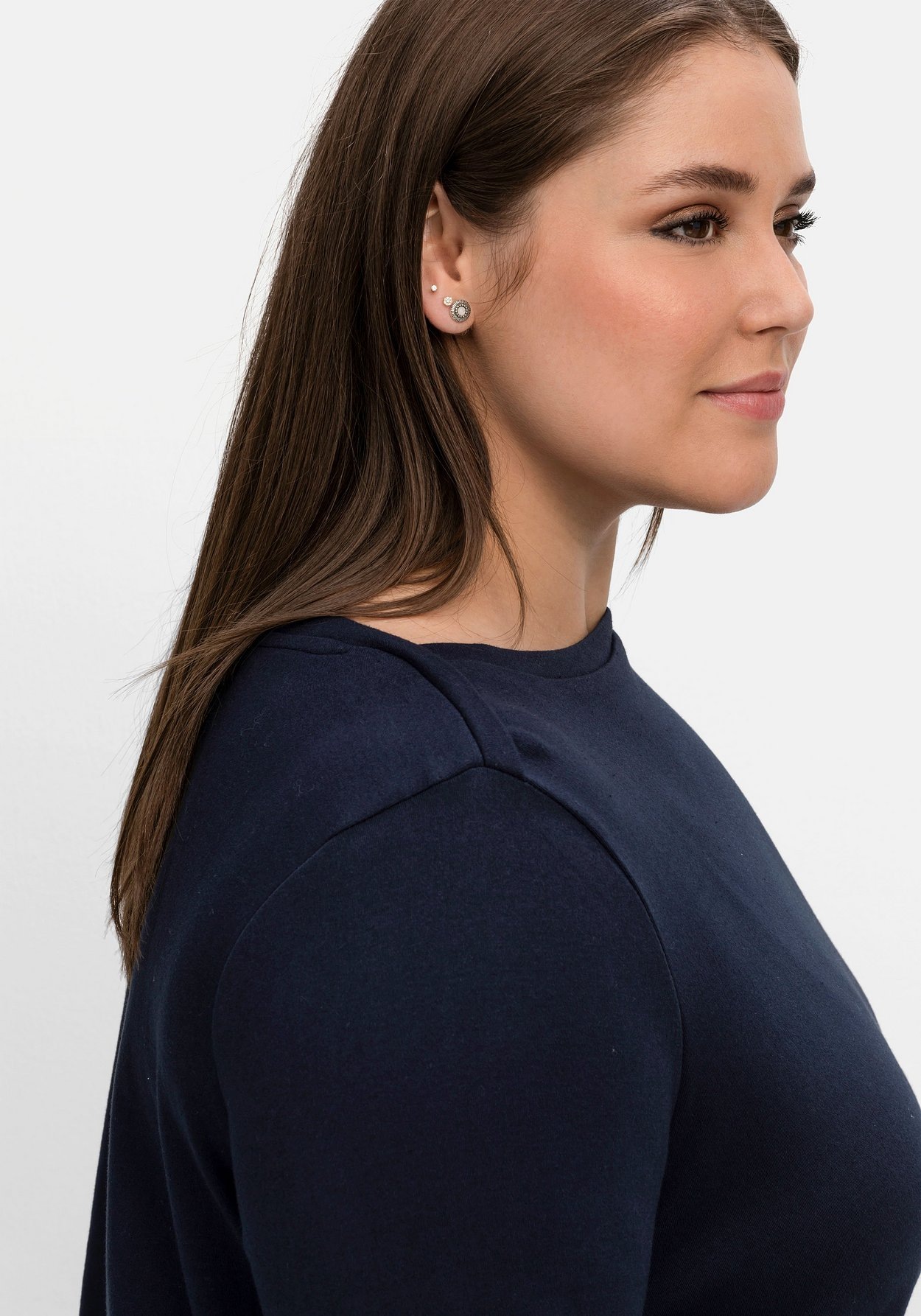 Sheego Langarmshirt »Langarmshirt mit Ansatz aus Blusenstoff«, mit Ansatz aus Blusenstoff