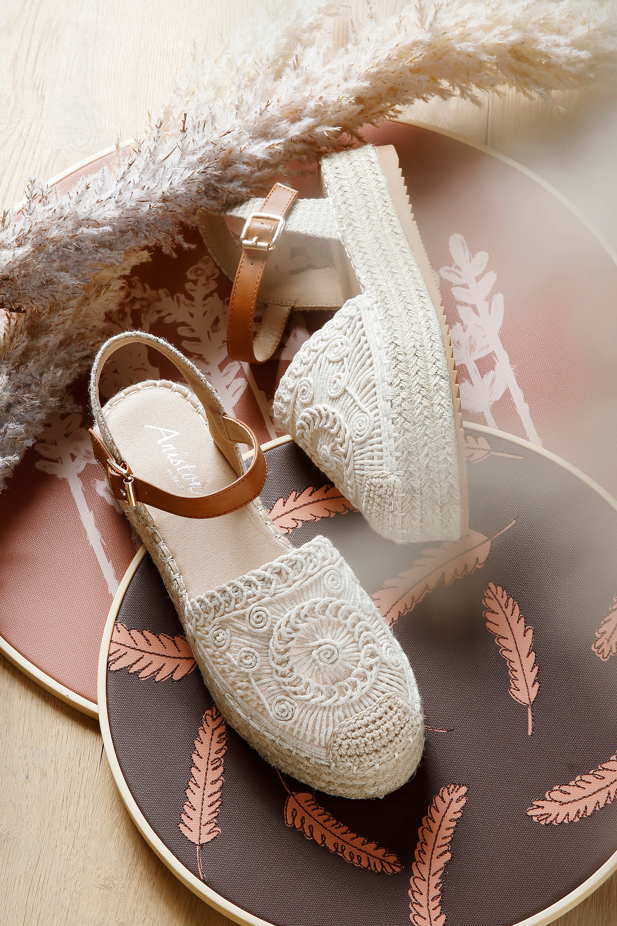 Aniston SHOES Plateausandale  Häkel-Sandale, Sommerschuh, Urlaubsschuh - NEUE KOLLEKTION