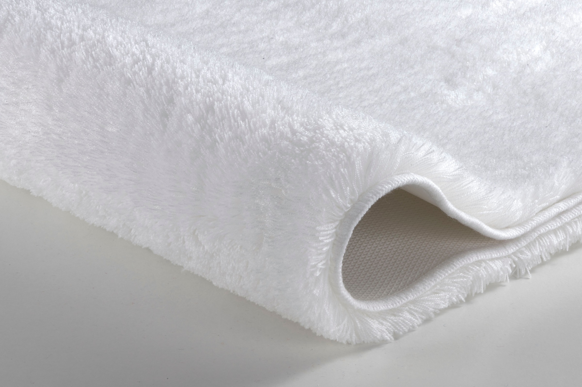 Kleine Wolke Badematte »RELAX«, rutschhemmend beschichtet, fußbodenheizungsgeeignet, Badteppich, Uni Farben, rechteckig, rund & als Set erhältlich