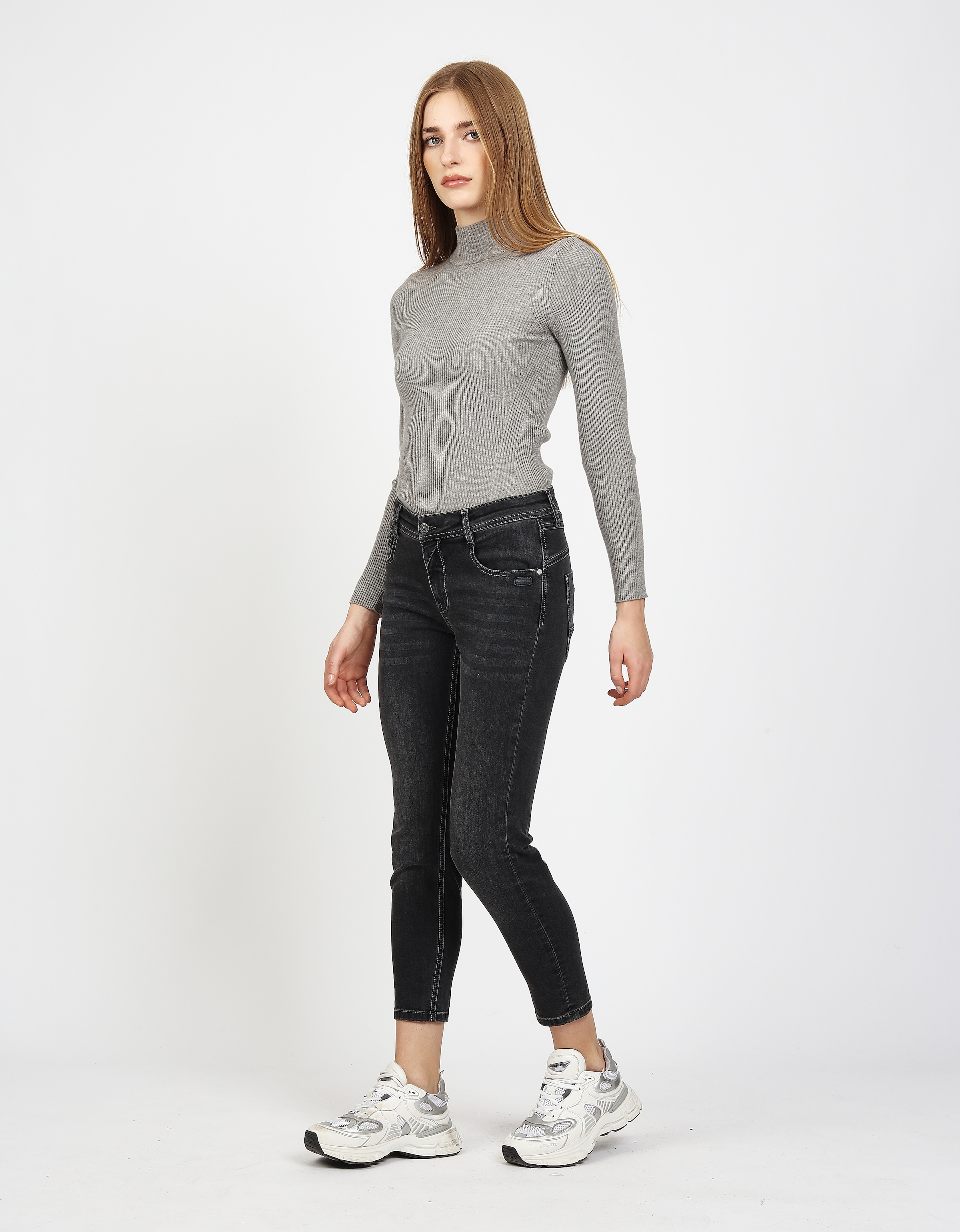 GANG Relax-fit-Jeans »94AMELIE« mit Used-Effekten