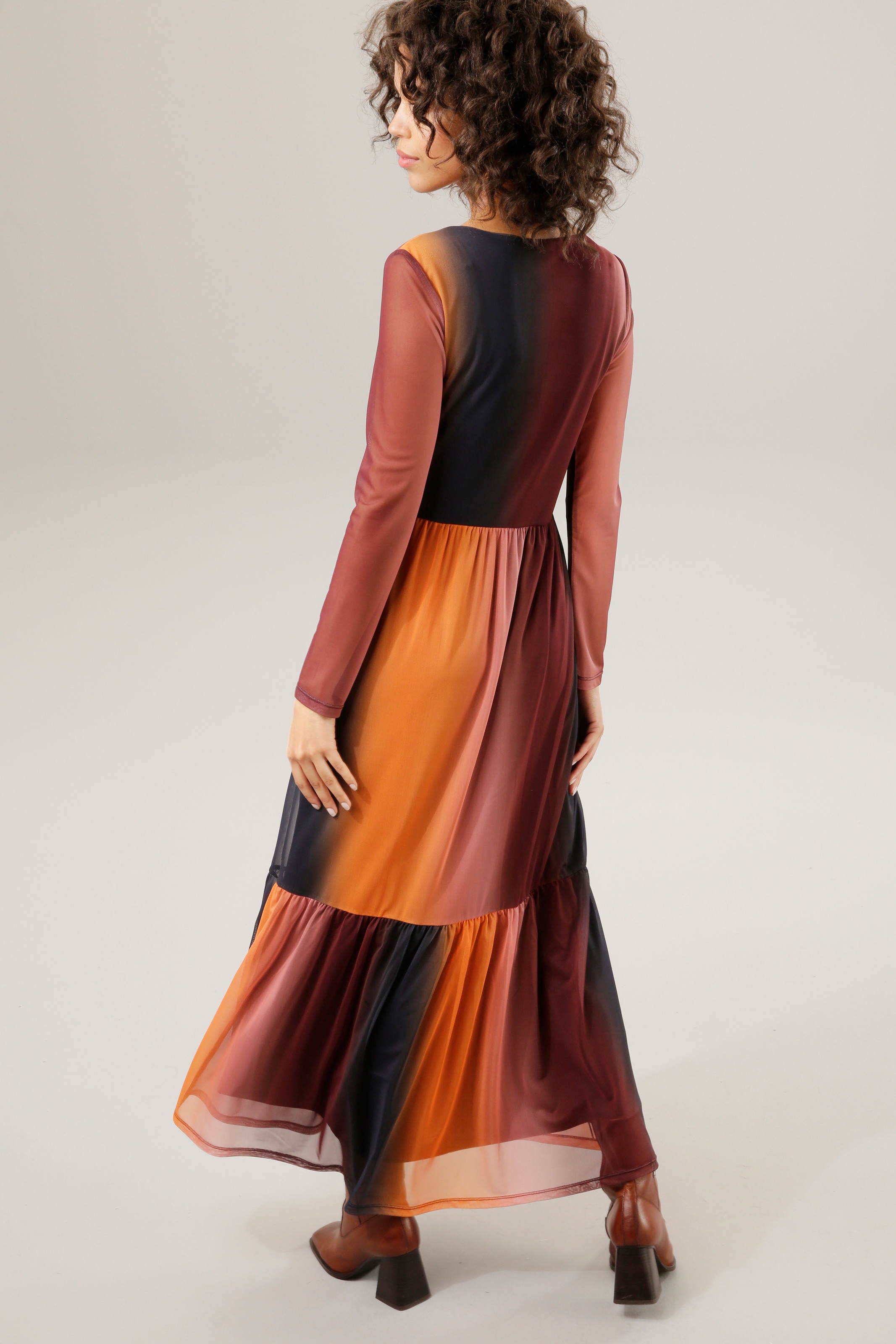 Aniston CASUAL Maxikleid, in trendigen bei online Gewürzfarben OTTO im Farbverlauf