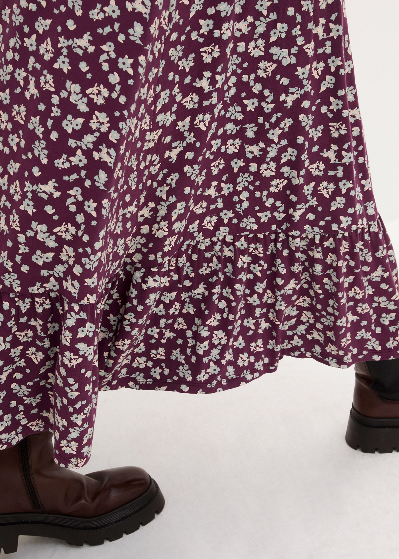 bonprix Jerseykleid »Jerseykleid aus fließendem Viskose-Mix« für vielseitige Anlässe, aus Viskose-Mix, mit Elasthan-Anteil