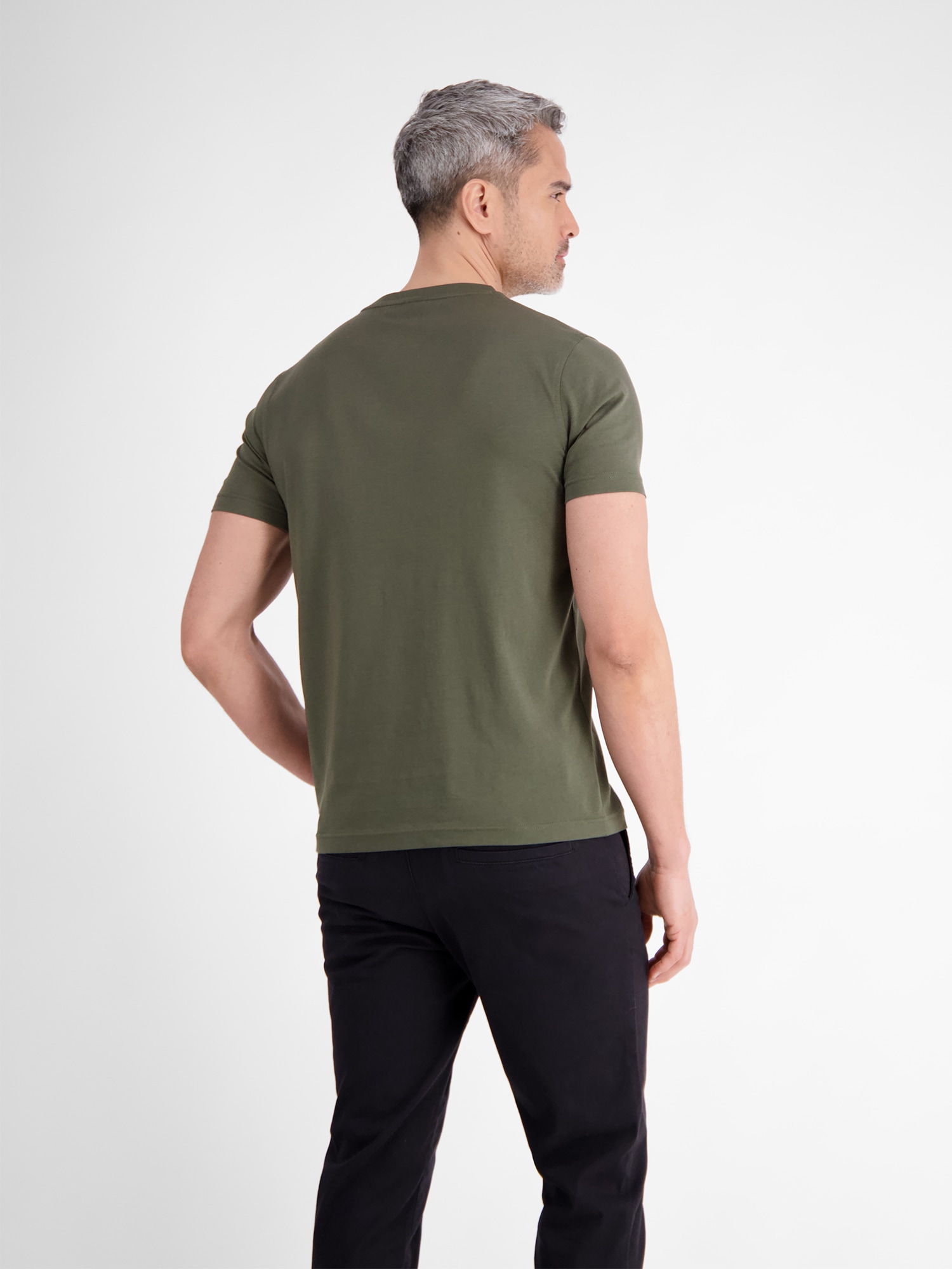 LERROS T-Shirt »LERROS Basic T-Shirt mit Logostitck, unifarben«