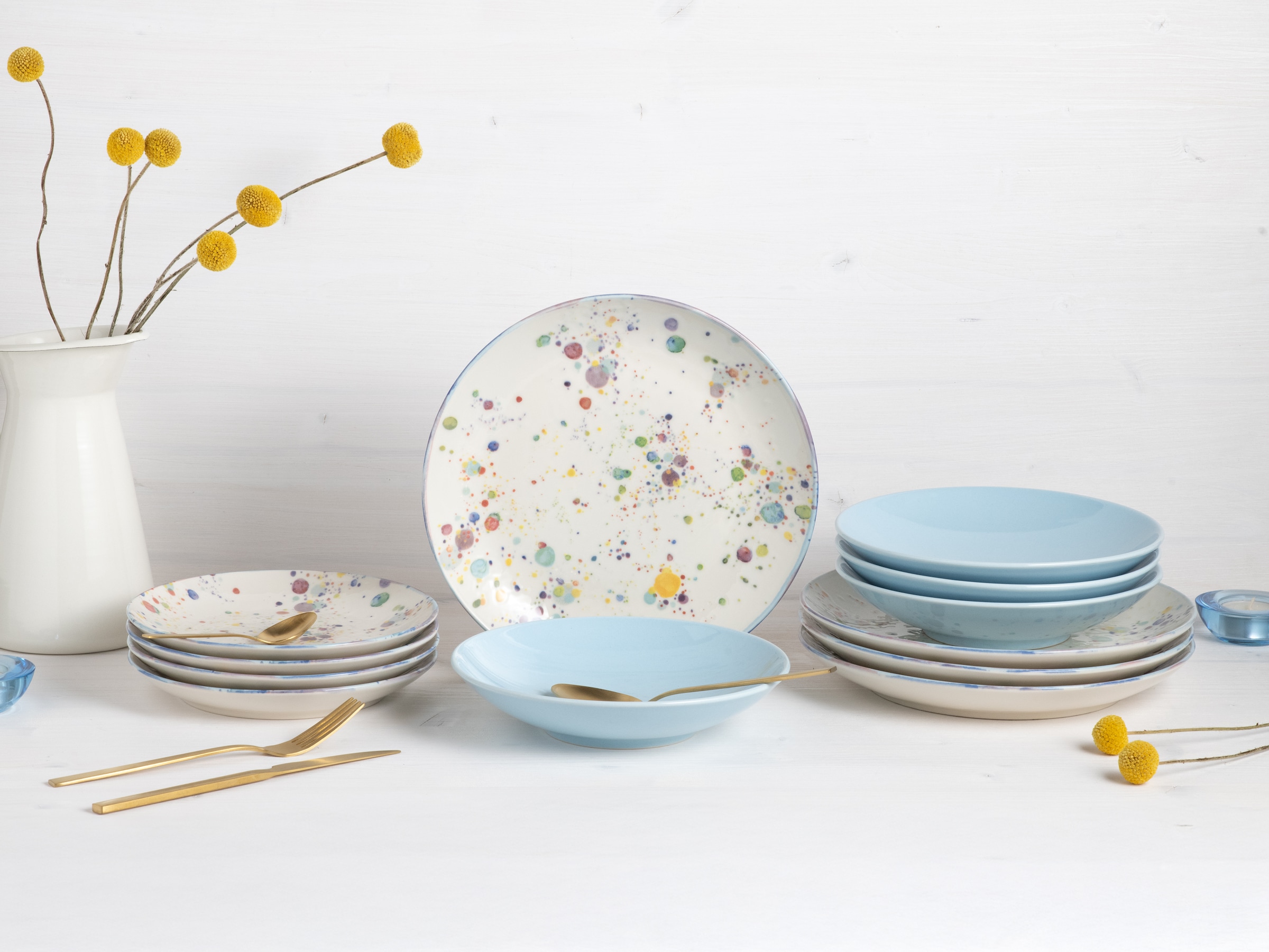 CreaTable Teller-Set »Candy Drops, Tellerset 12-tlg.« Unregelmäßige bunte Punkte, Gute Laune Geschirr, Frisch, Freundlich