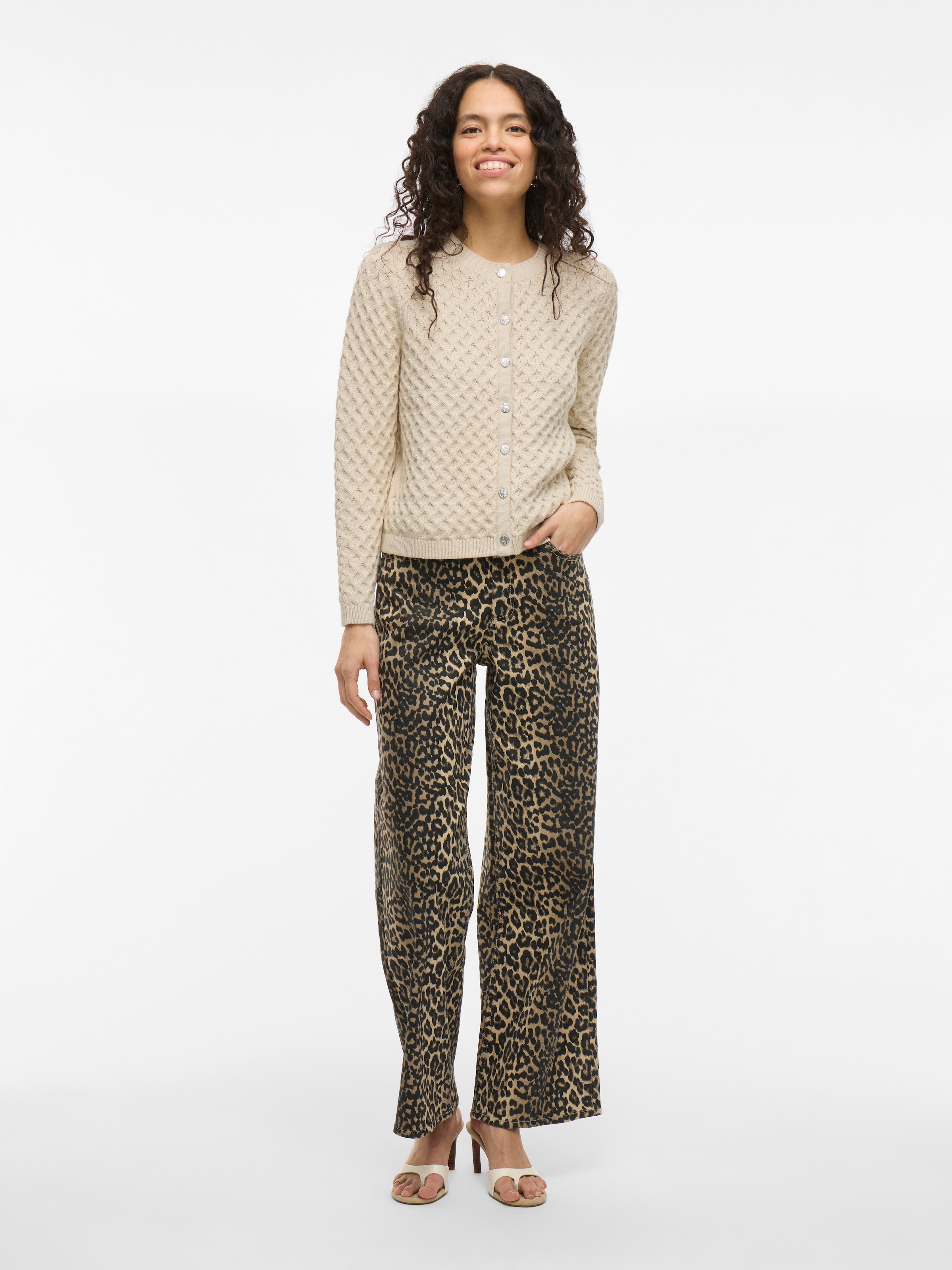 Vila Strickjacke »VIKALI L/S O-NECK KNIT BUTTON CARDIGAN«