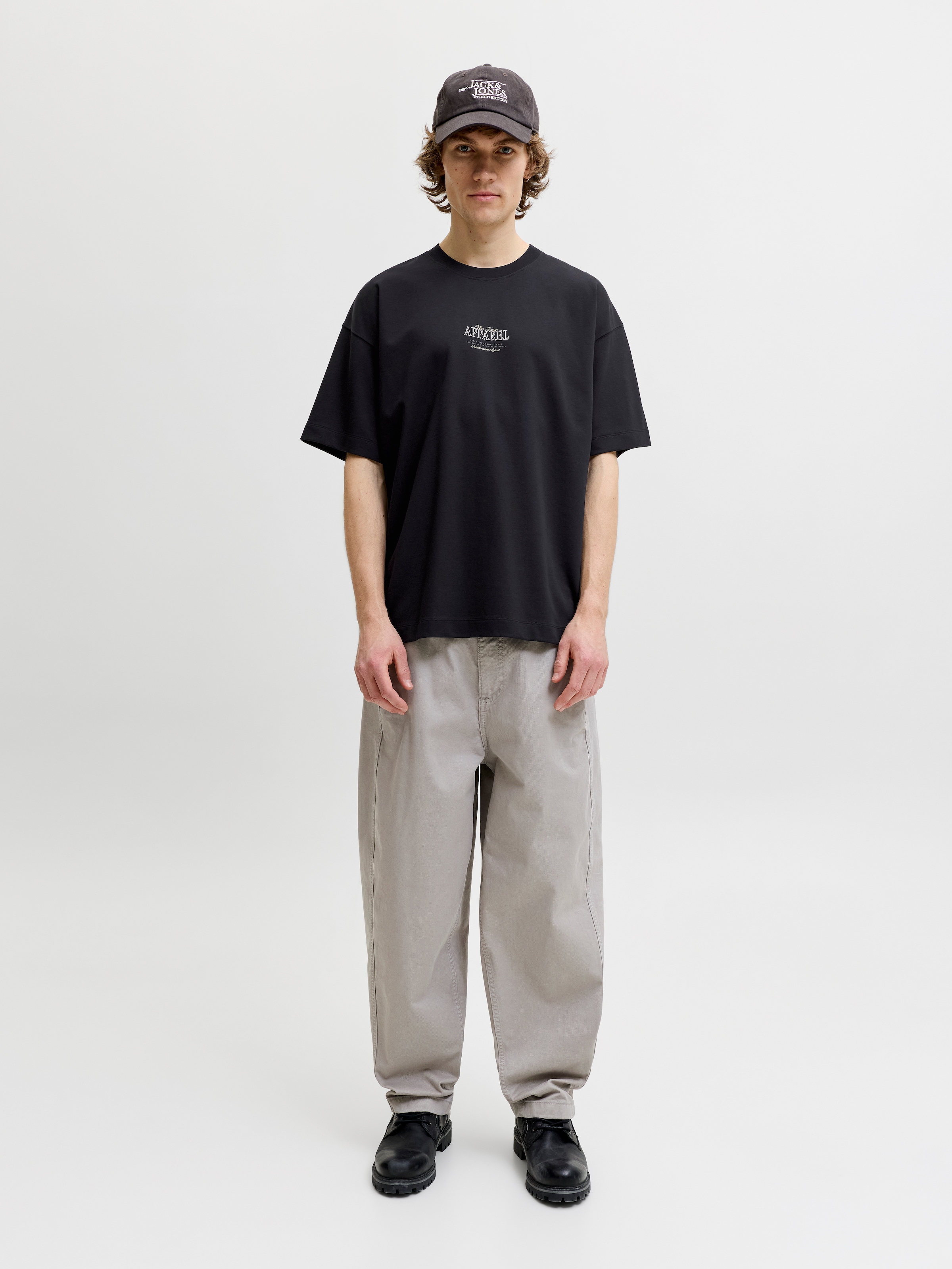 Jack & Jones T-Shirt »JJEBARRON STUDIO TEE SS O-NECK SN« Baumwollmischung, loose fit