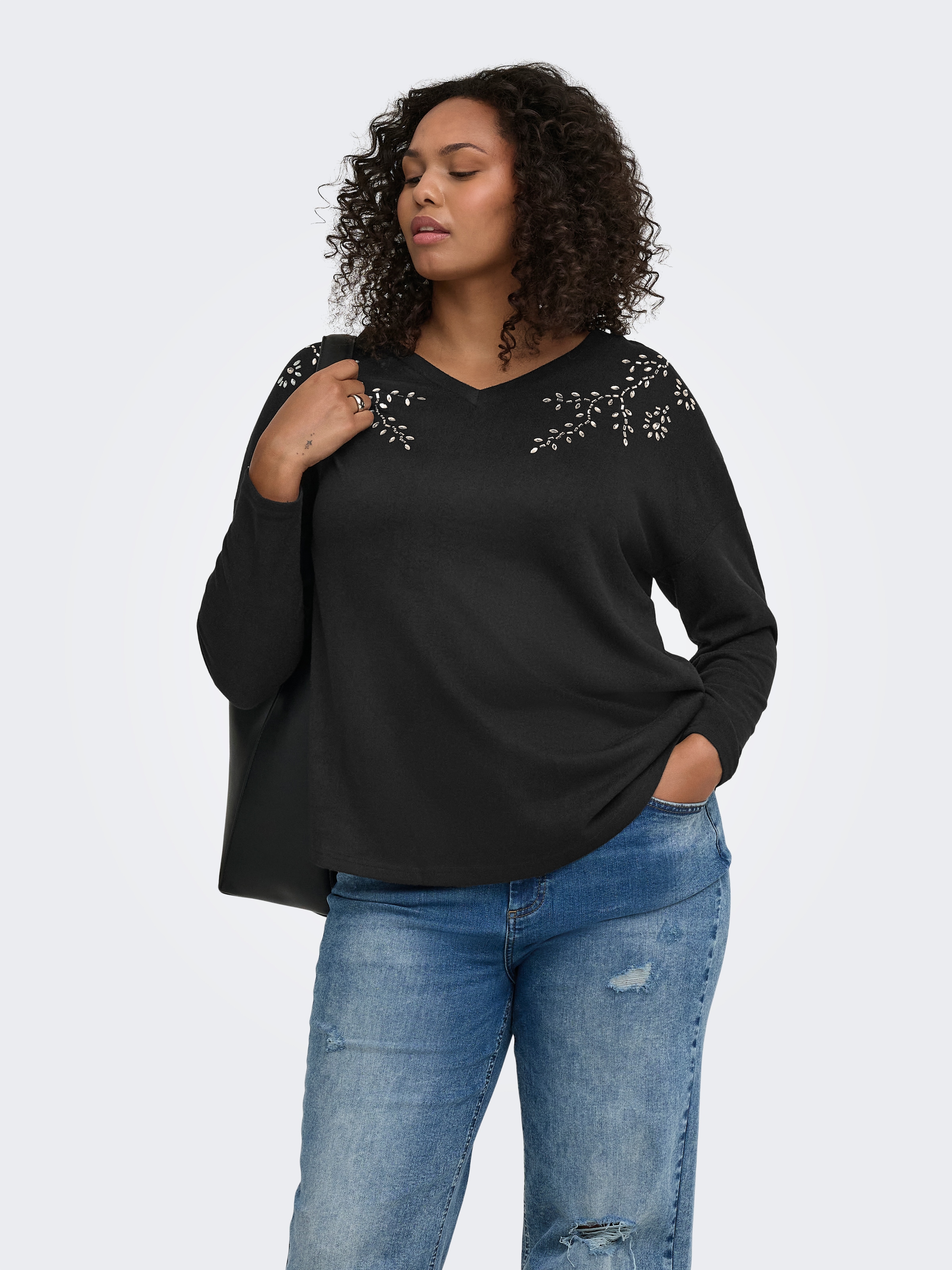 ONLY CARMAKOMA V-Shirt »CARALBA L/S V-NECK DECO TOP JRS BF« Kunstfaser, regular fit