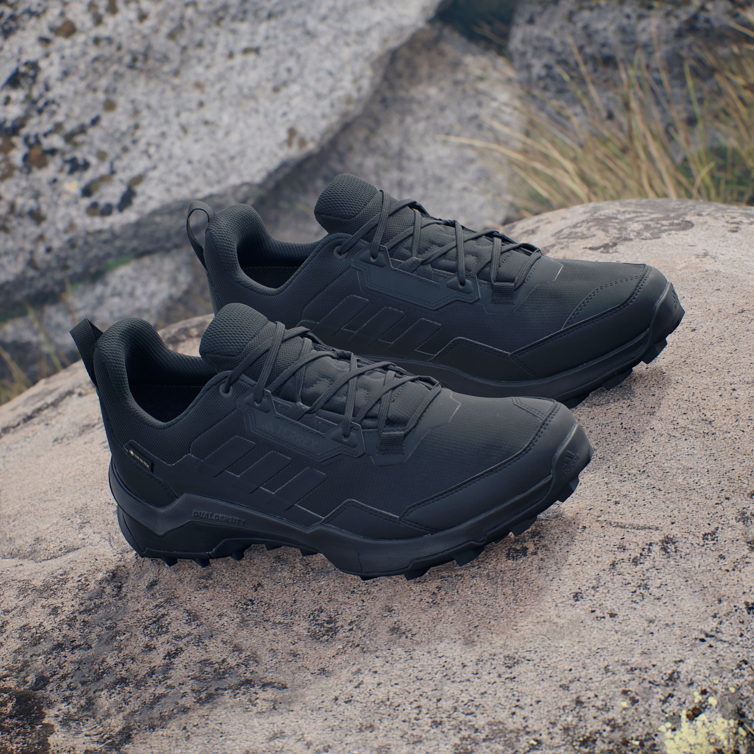 adidas TERREX Wanderschuh »AX4 GORE-TEX«  wasserdicht dank Gore-Tex Membrane