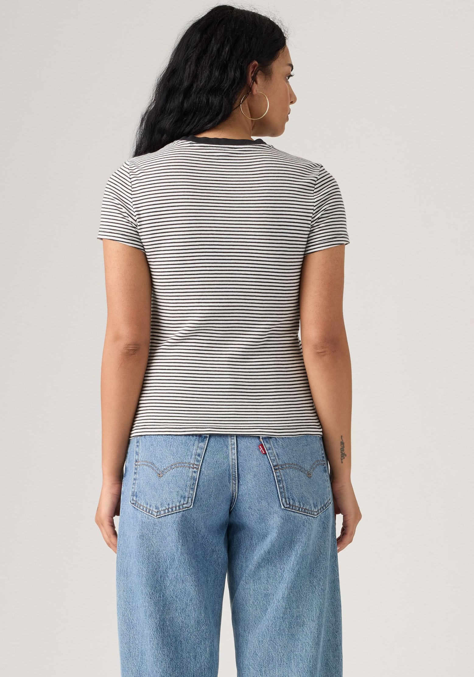 Levi's® T-Shirt »Mini-Logo«, (Packung, 2 tlg.), mit kleiner Markenlogo-Stickerei auf der Brust