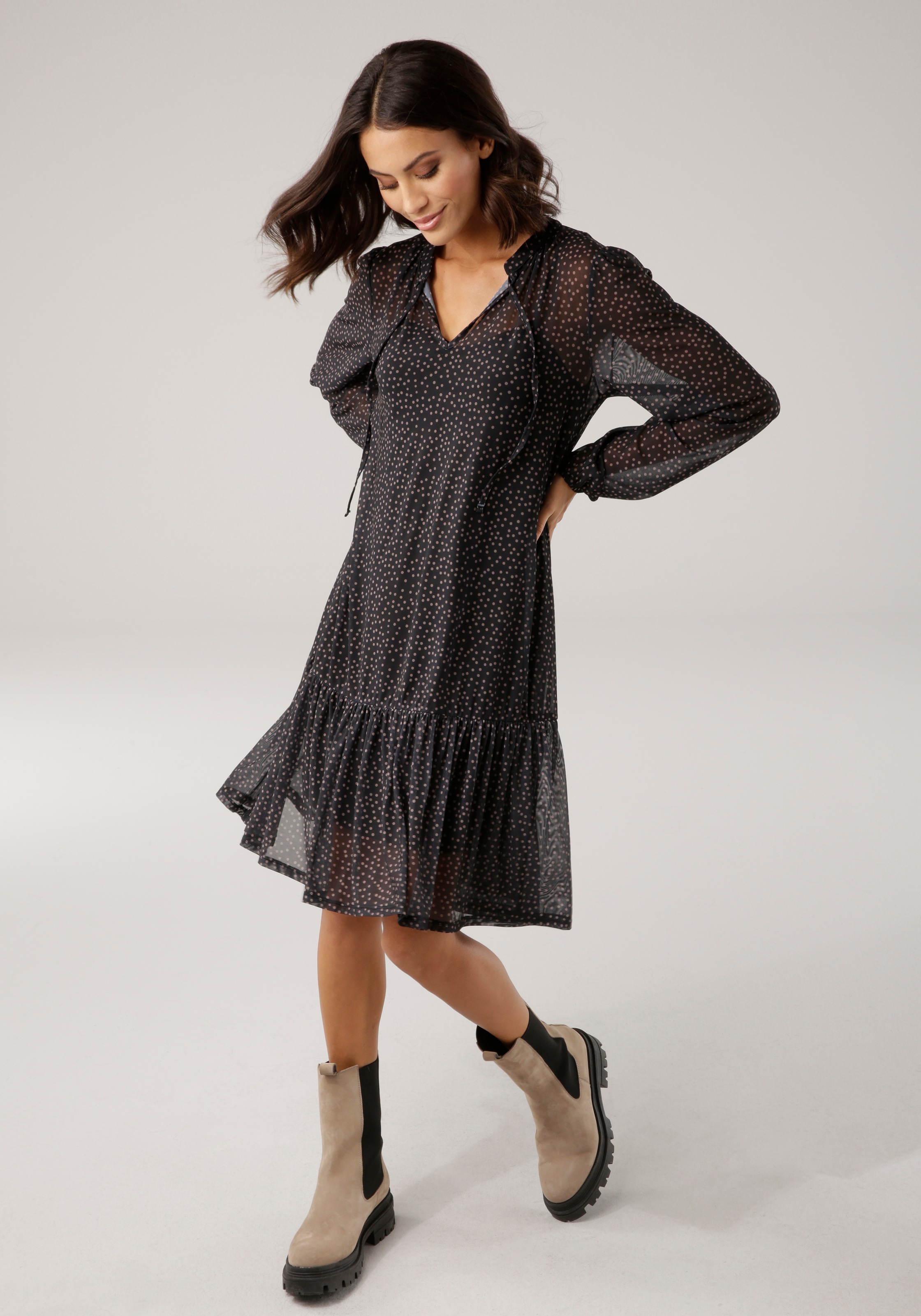 Laura Scott Meshkleid, mit femininem Volant kaufen