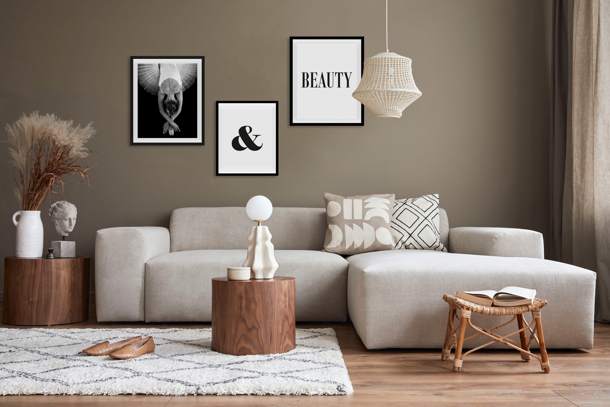 queence Bild »Beauty«, Schriftzug-Sprüche & Texte-Schwarz-Weiß-Tanz-Sport-Frau, (3 St.), gerahmt