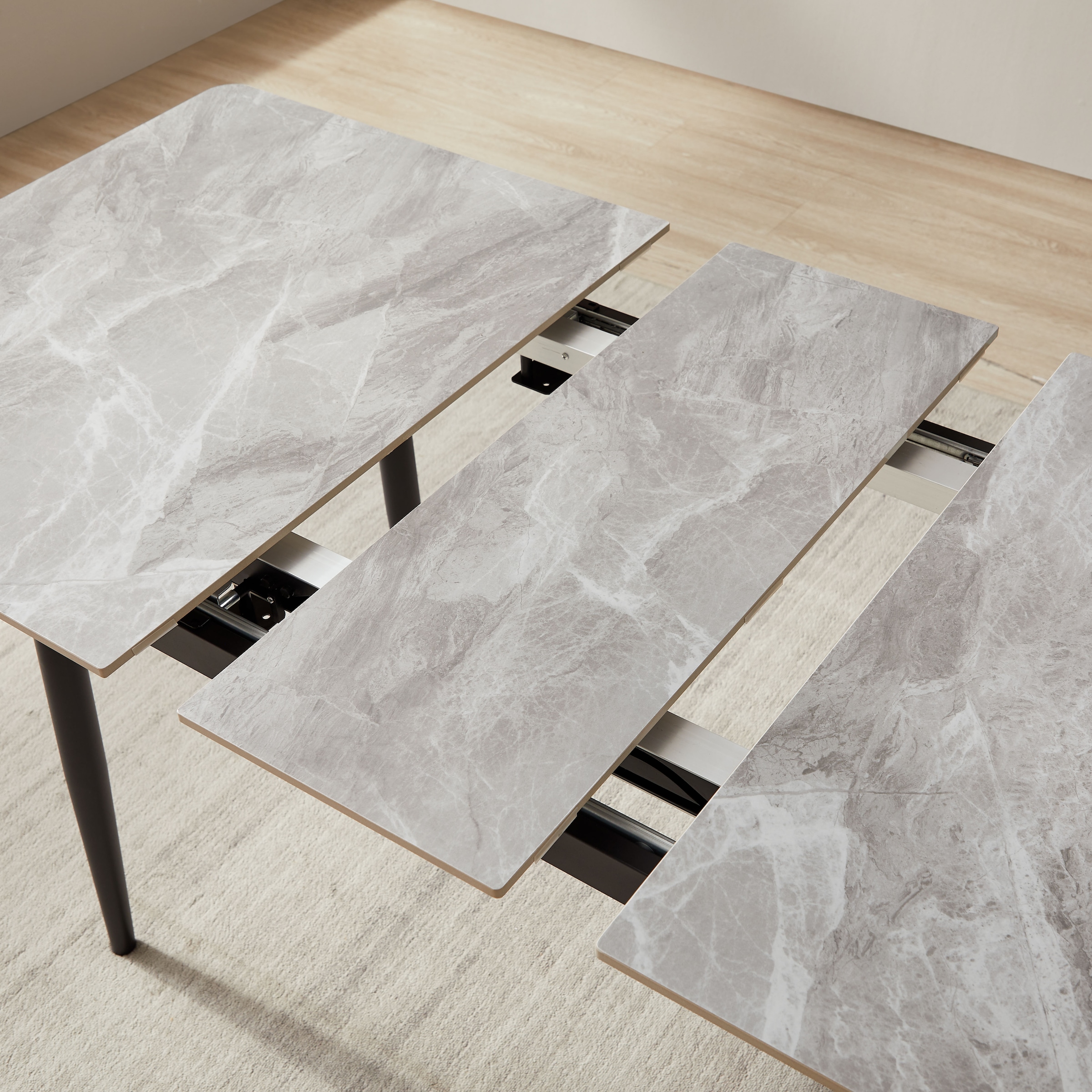 OTTO home Essgruppe »Stevian« Set, Ausziehbarer Esstisch + Bank + 2 Stühle, 4 Stk. tlg. Holz, Strukturstoffbezug, Freischwingerstühle, gesteppten Bänken