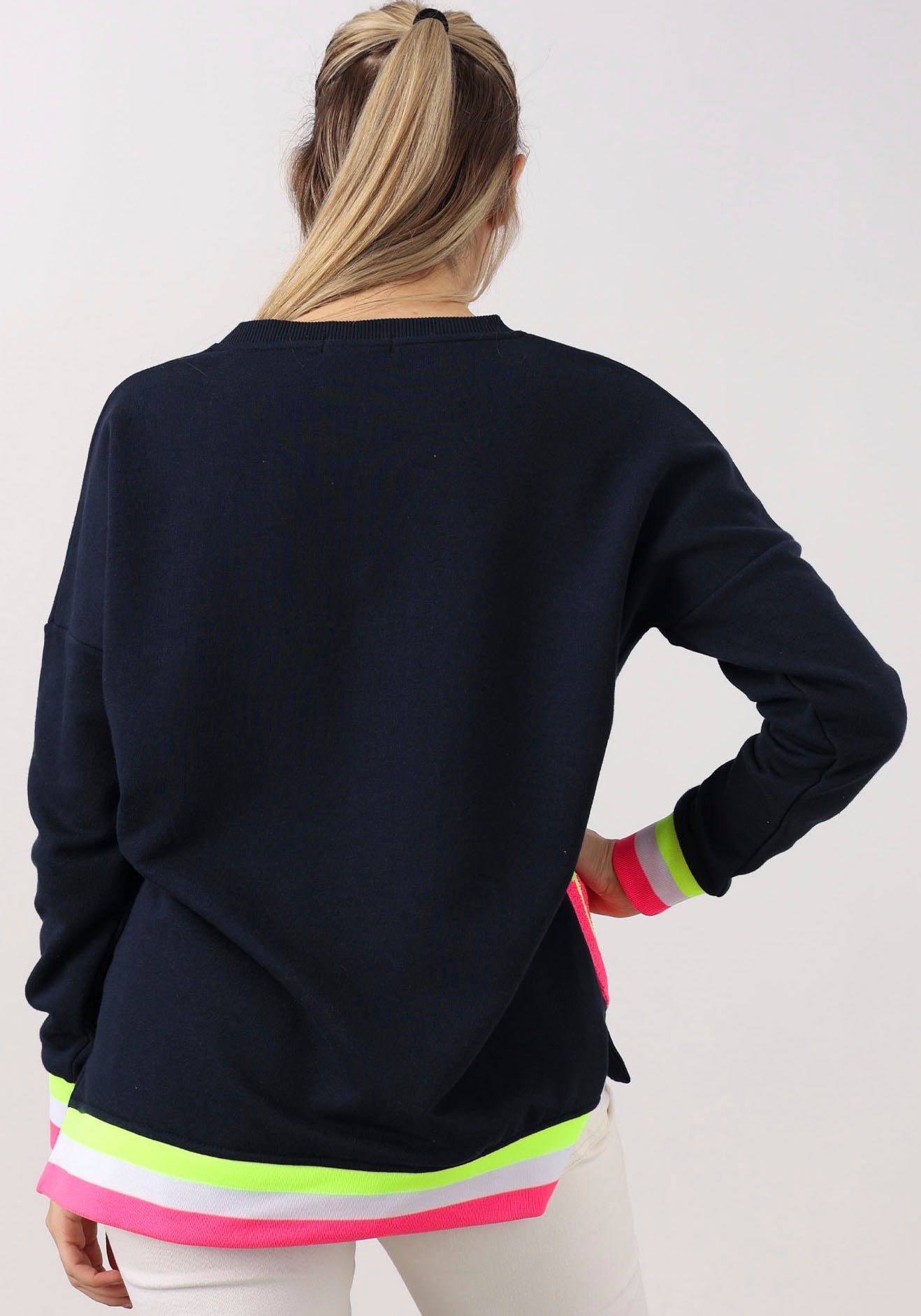 Zwillingsherz Sweatshirt, mit V-Ausschnitt und Smiley-Aufdruck aus Frottee seitlich