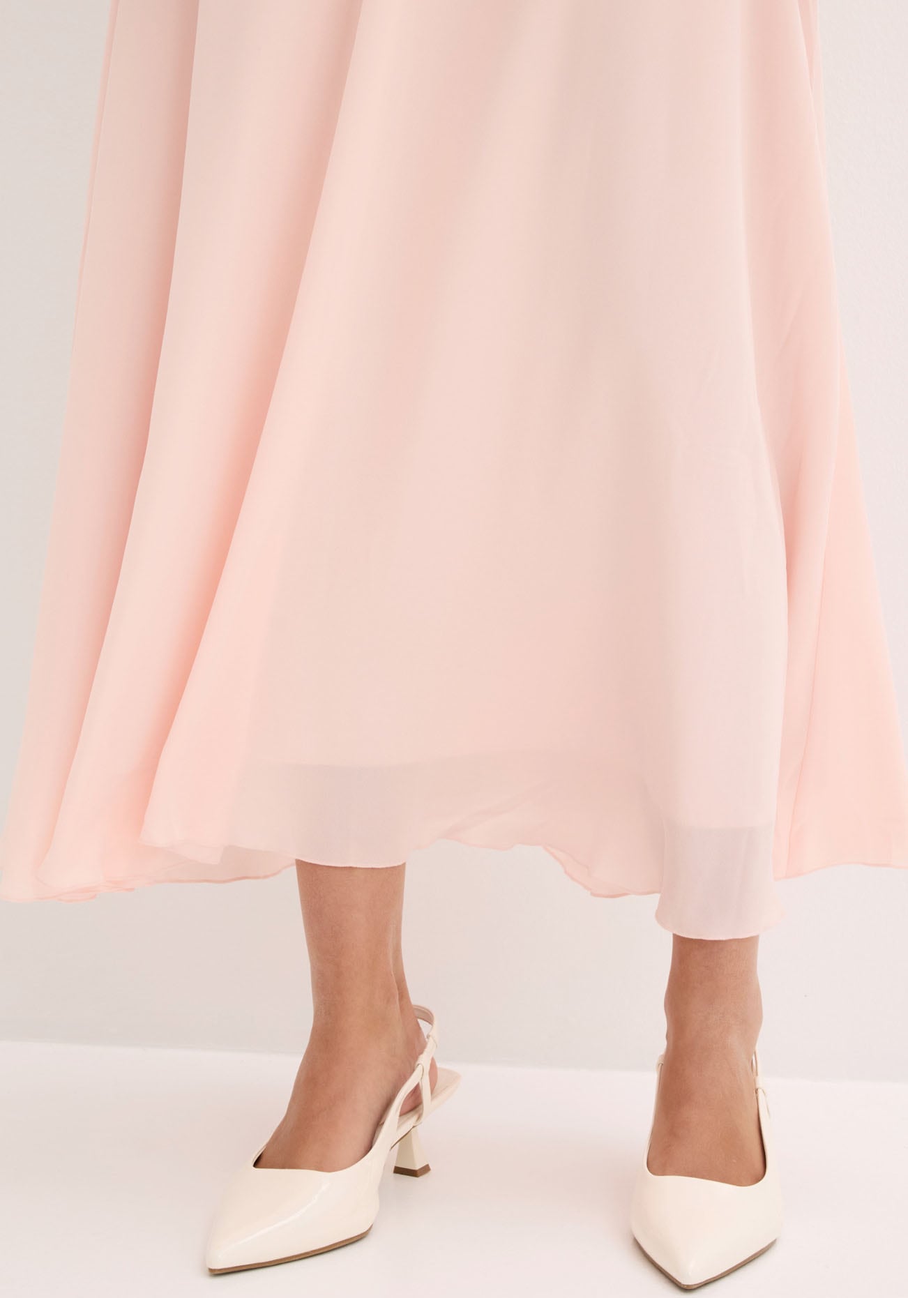 bonprix Maxikleid »Maxikleid mit Spitze« für festliche Anlässe, vollständig gefüttert, taillierte Passform
