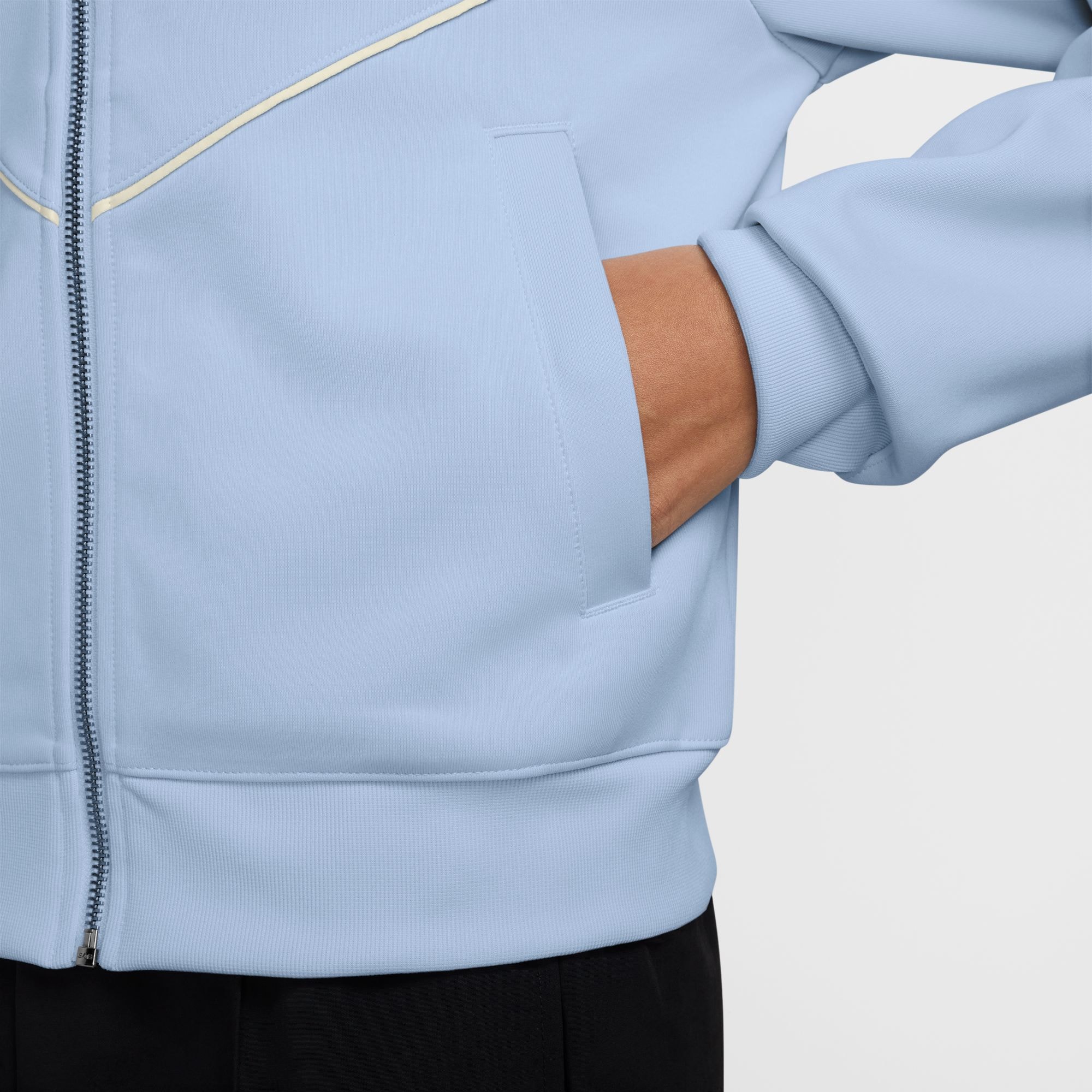 Nike Sportswear Trainingsjacke »W NSW NK WR POLY KNIT JKT« mit Stehkragen, wasserabweisend und windabweisend