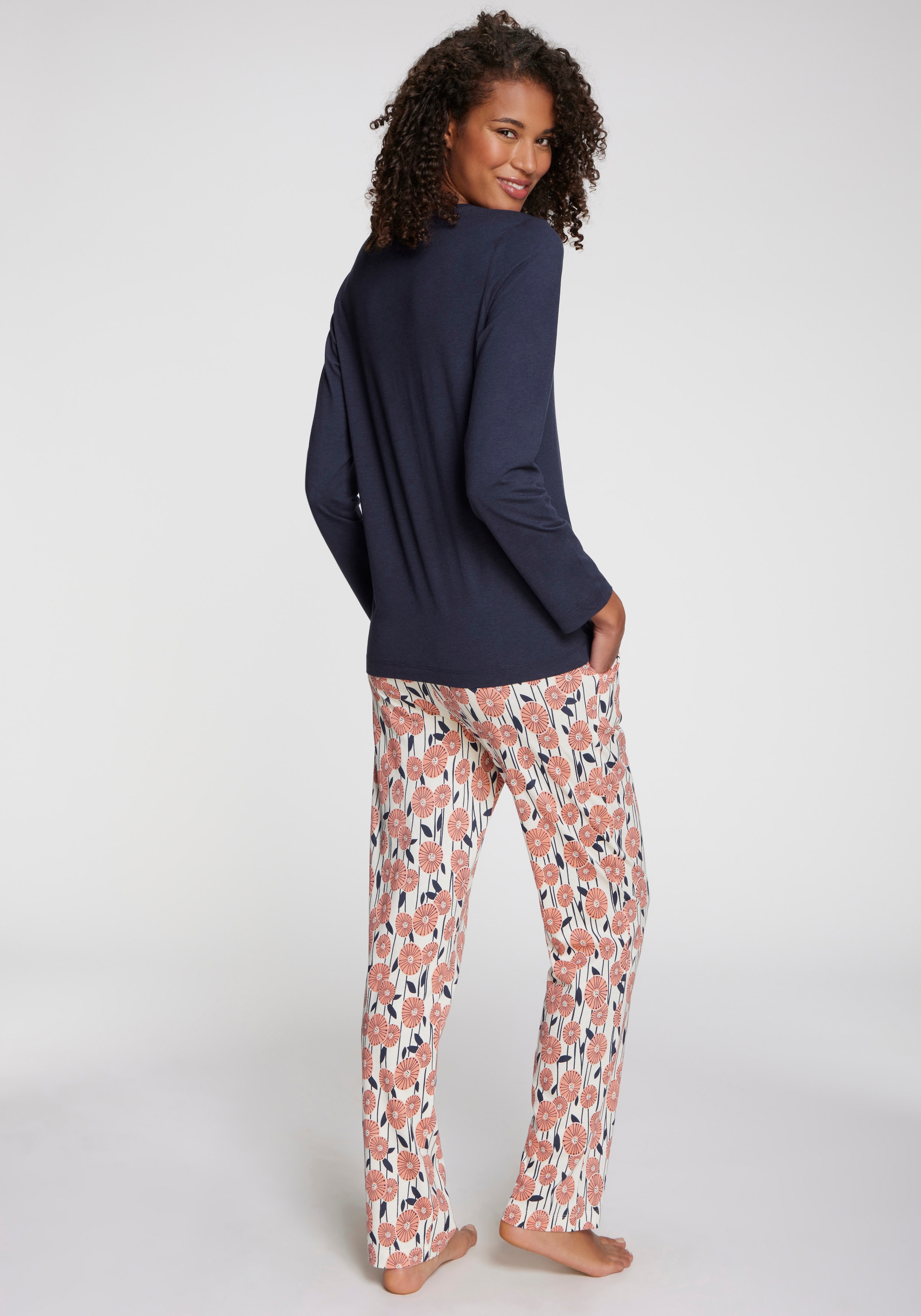 Vivance Dreams Pyjamahose, Mit schönem Muster