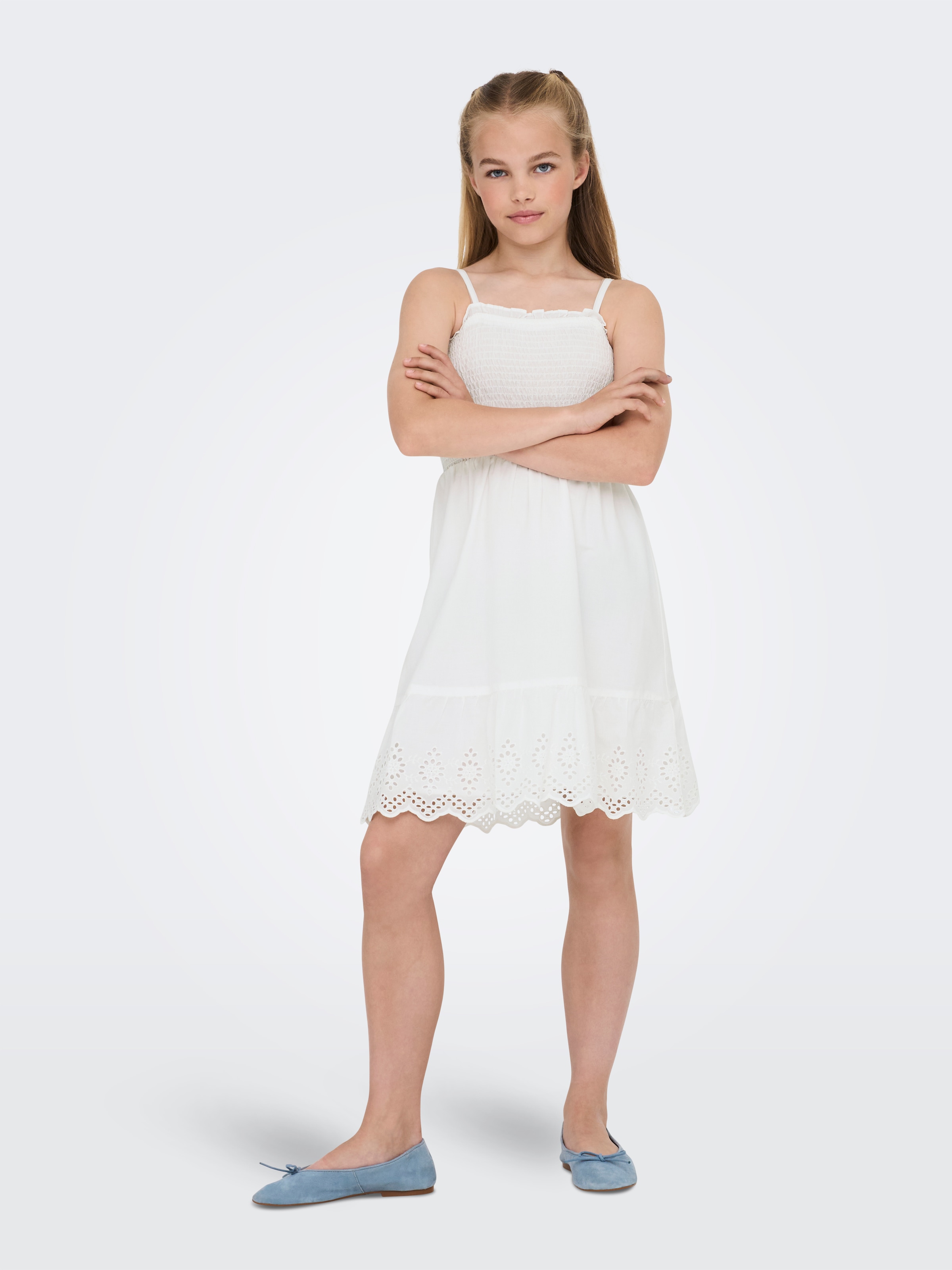 KIDS ONLY Trägerkleid »KOGLOU LIFE EMB SMOCK DRESS WVN«