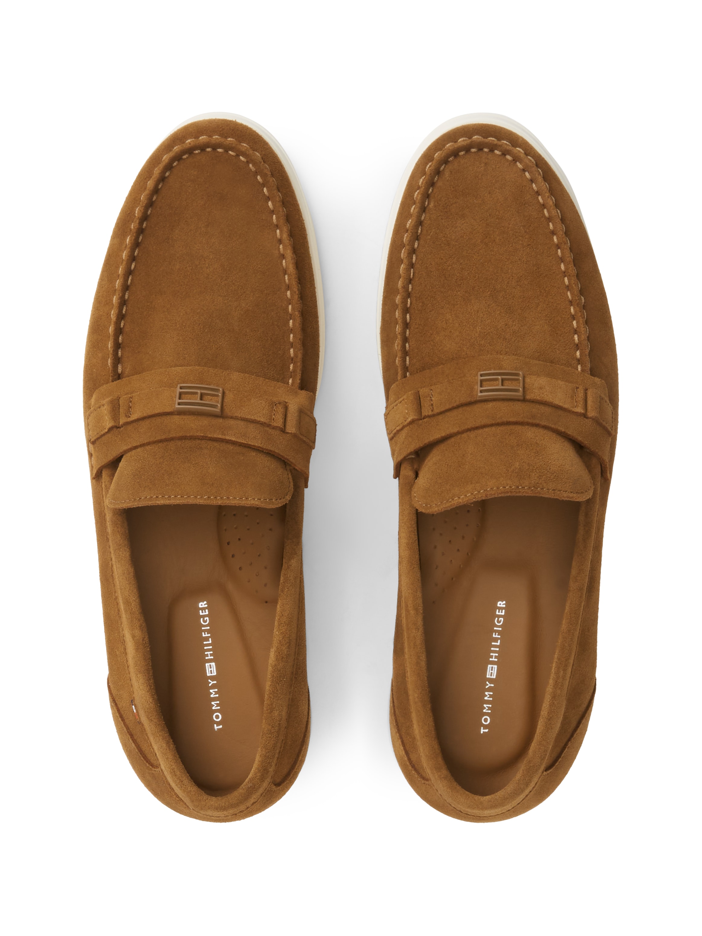 Tommy Hilfiger Loafer »LIGHT SUEDE FLAG HARDWARE LOAFER«  Slipper, Schlupfschuh, mit modischem Zierriegel und Ziernähten