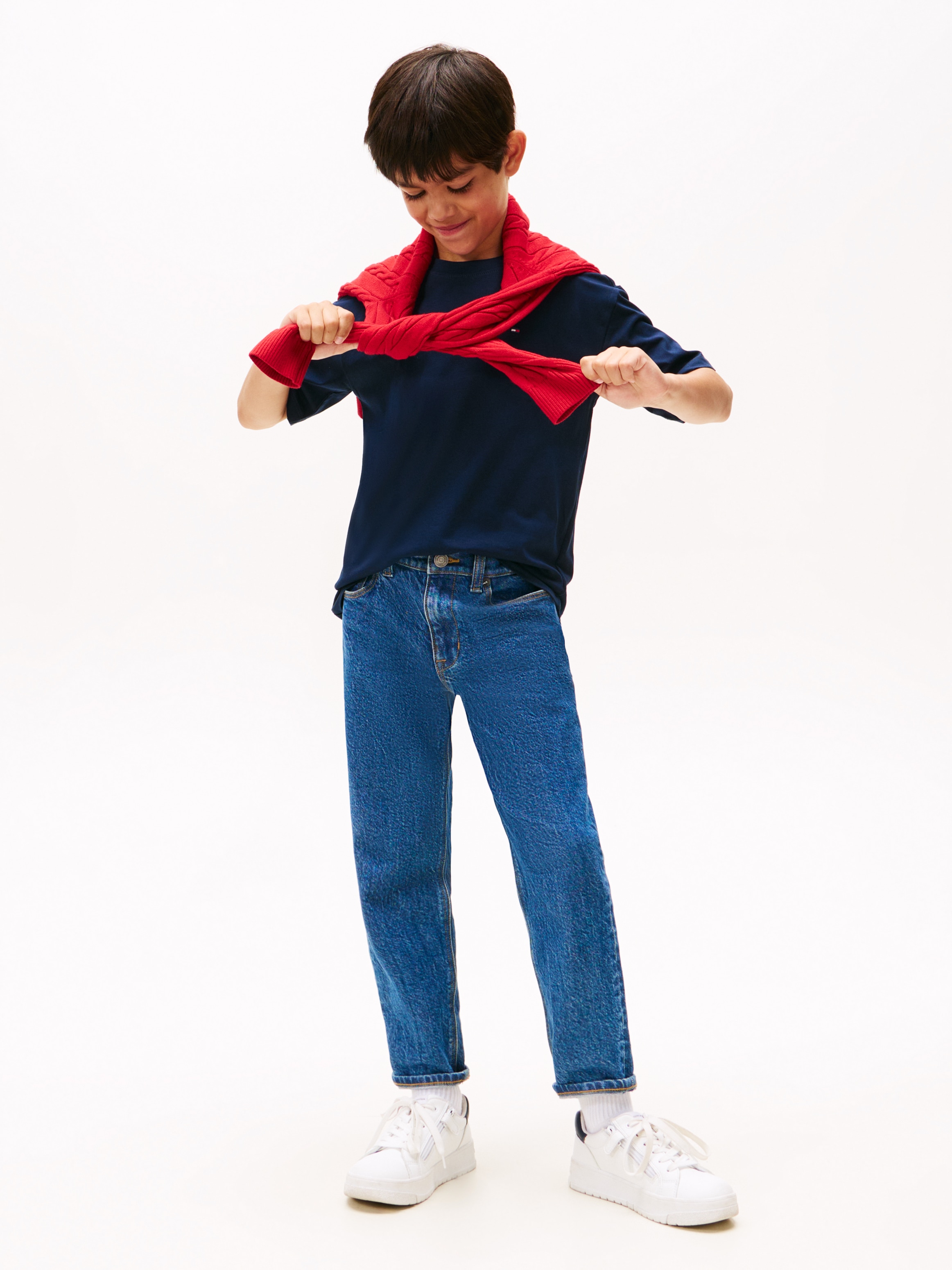 Tommy Hilfiger T-Shirt »ESSENTIAL ARCHIVE FIT TEE SS« Kinder bis 16 Jahre, Rundhals, Logostickerei