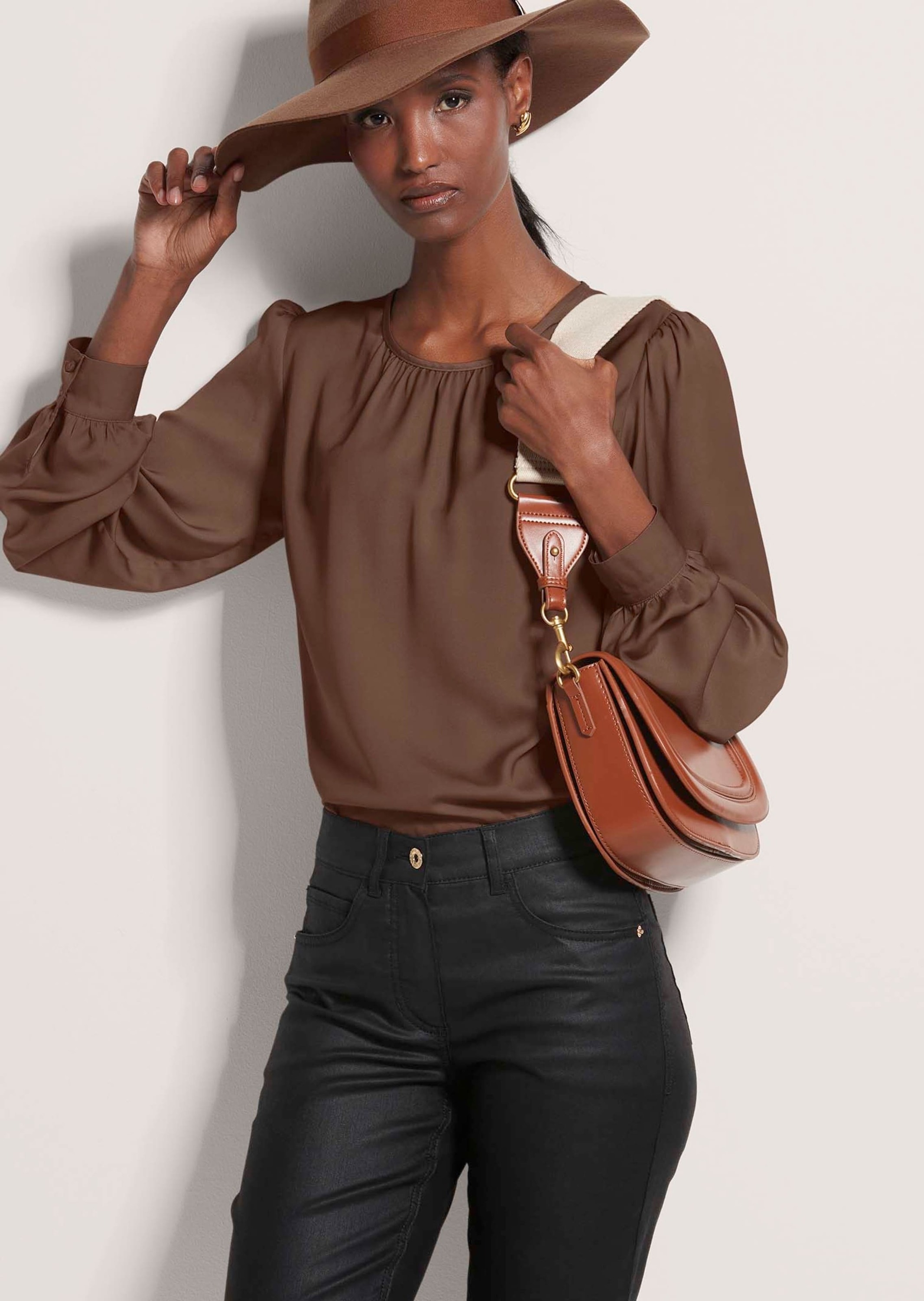 MADELEINE Langarmbluse »Bluse Satinbluse zum Schlüpfen«