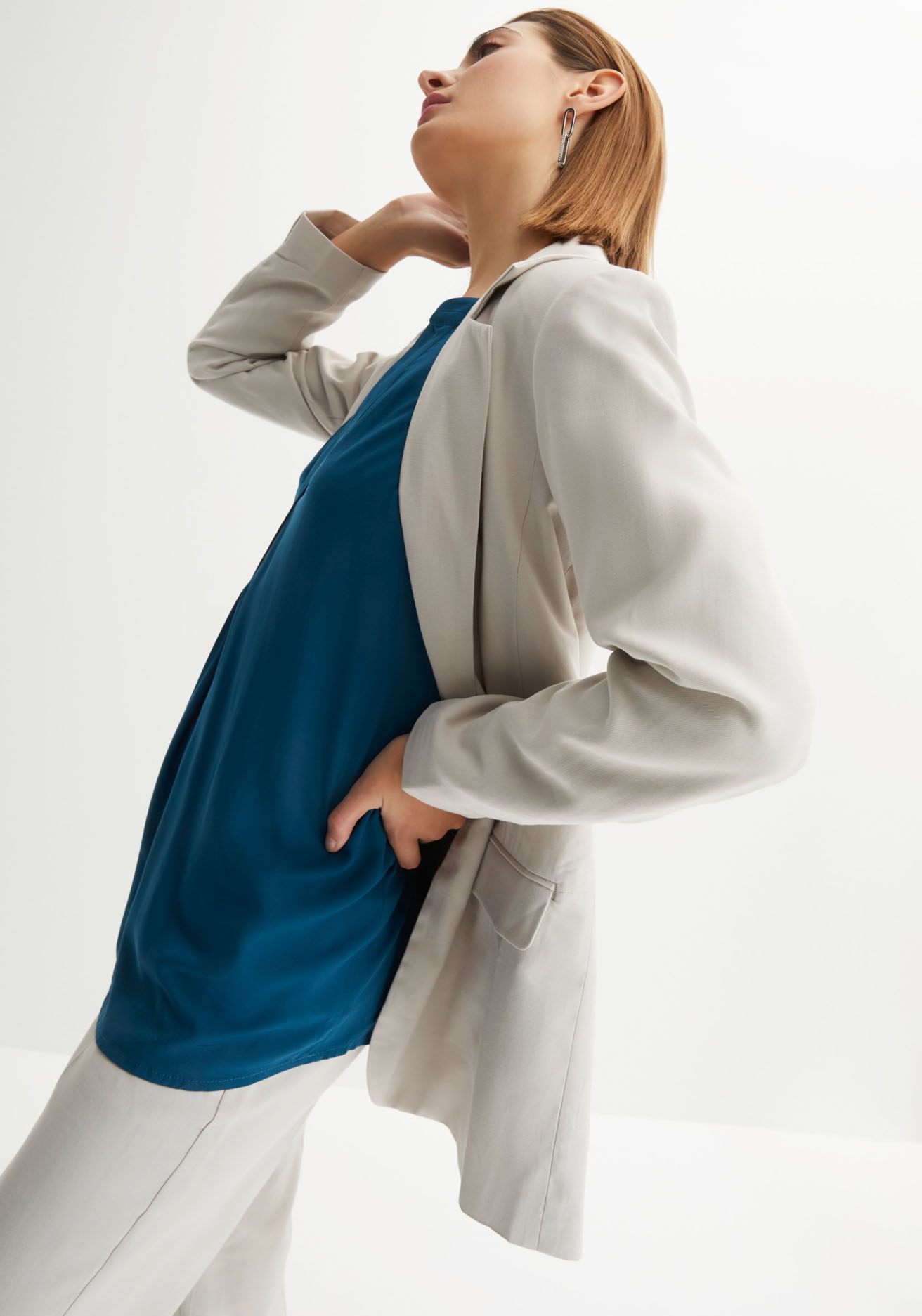 bonprix Tunika eleganter Look, Kurzarm-Design, Regular Fit, mit Henley-Kragen