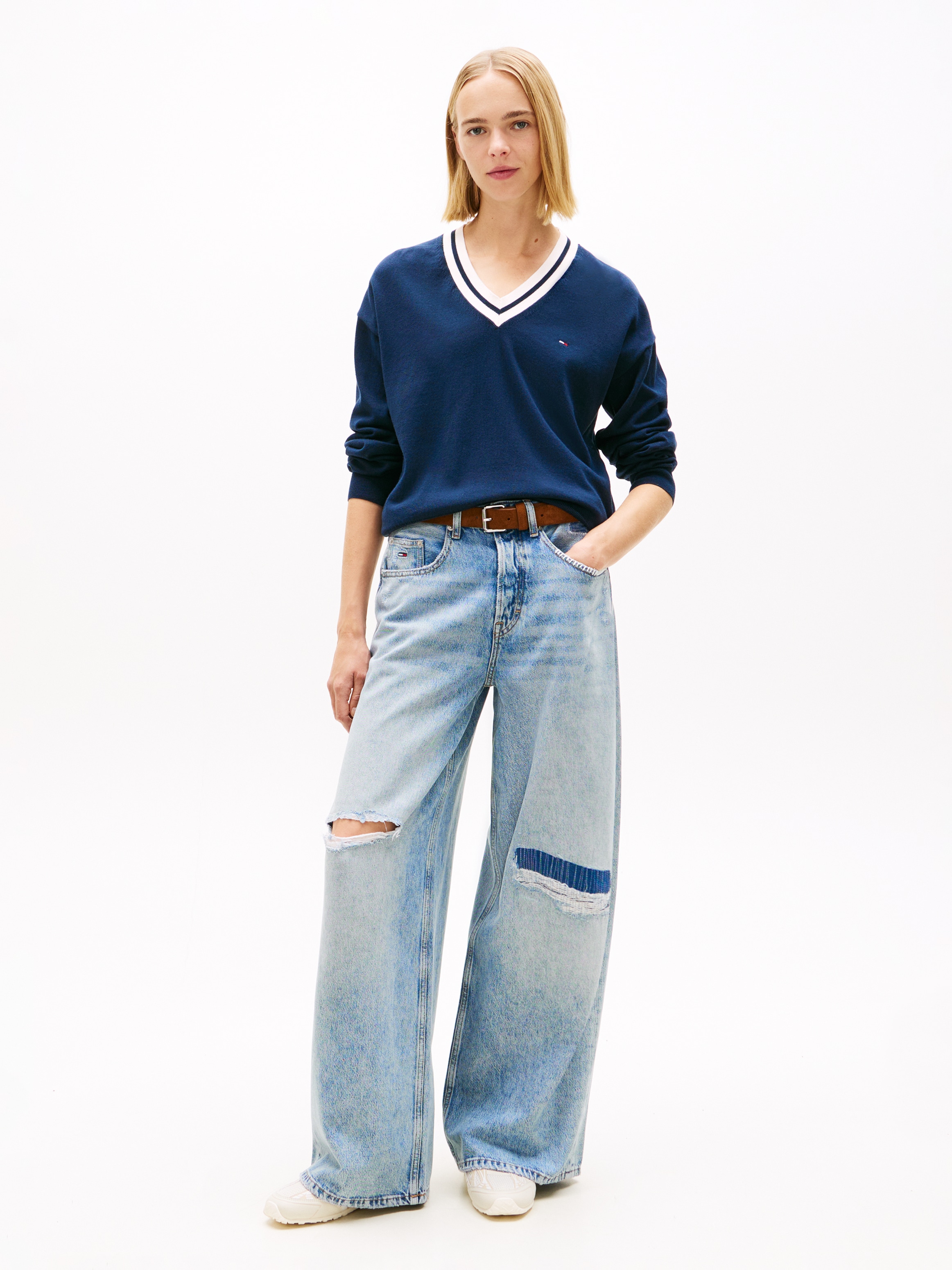 Tommy Jeans Strickpullover »TJW RLX V-NECK TIPPING SWEATER«