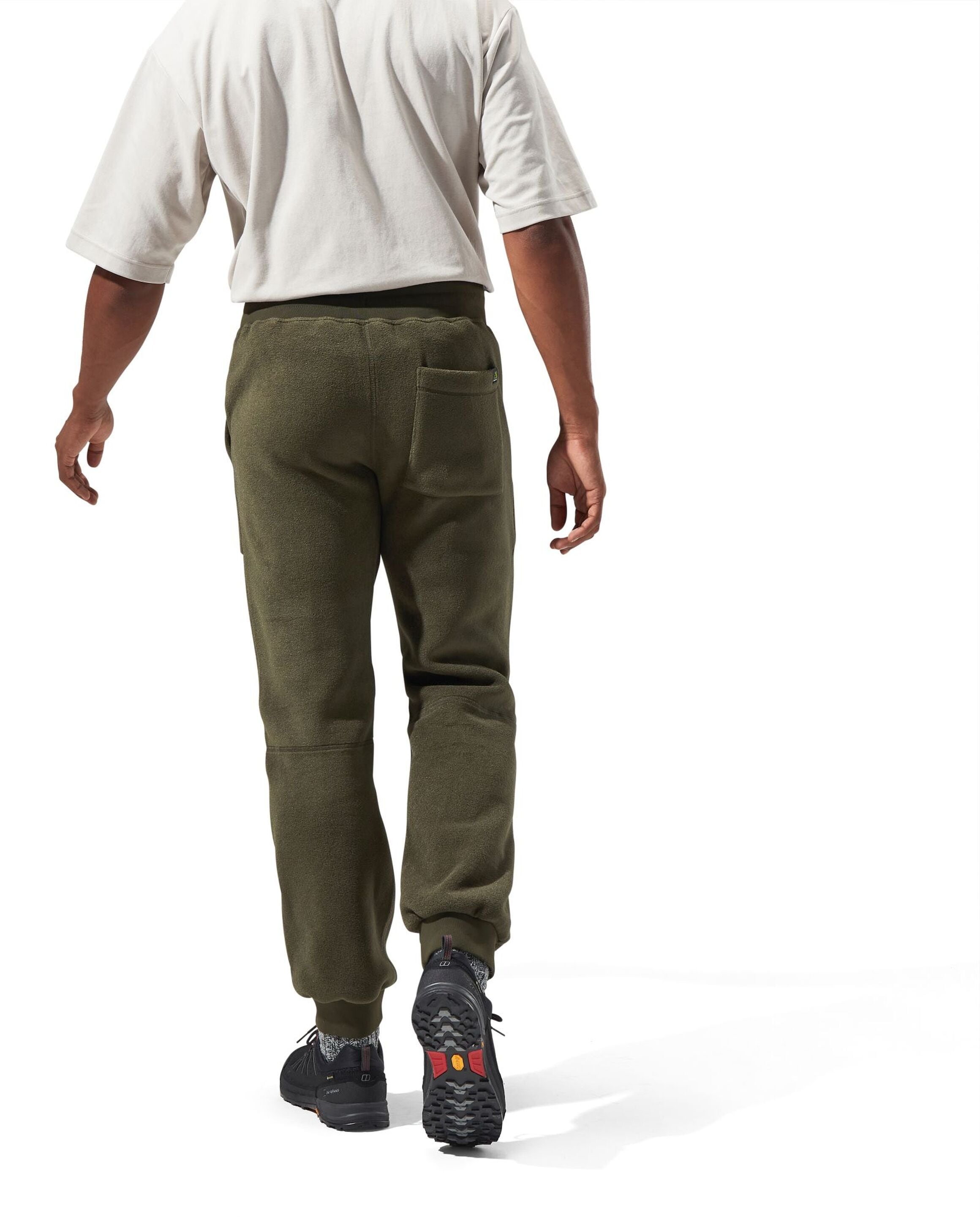 Berghaus Jogginghose »Berghaus Sweatpant«  warm und angenehm