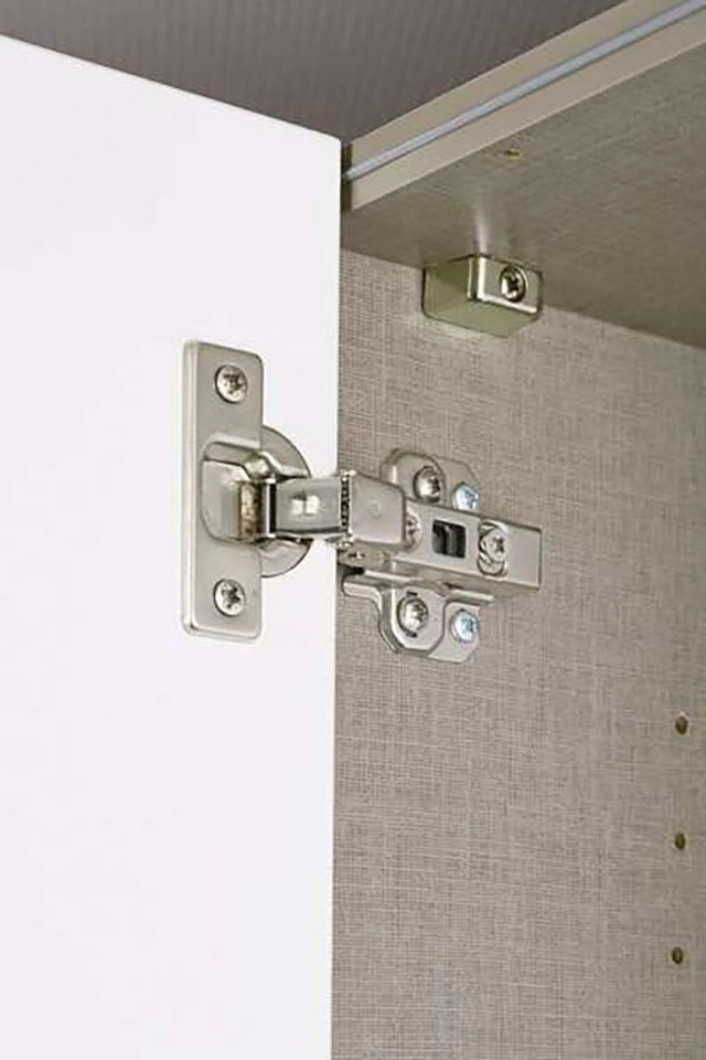 rauch Drehtürenschrank »Kleiderschrank Schrank Garderobe Wäscheschrank MONTCLAR« in den Breiten 204/254/304 cm, inkl. SOFT-CLOSE-FUNKTION,  Passepartout optional mit Beleuchtung, inkl. Zubehör MADE IN GERMANY