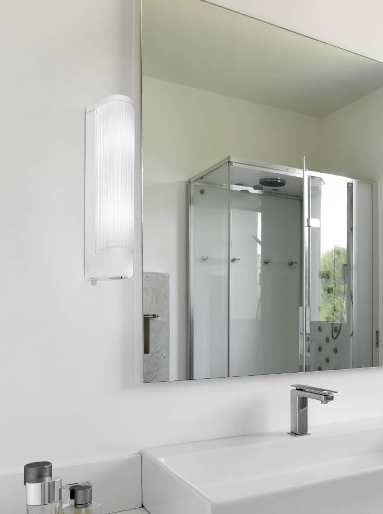 EGLO Spiegelleuchte »BARI«, 2 flammig, Leuchtmittel E14 | Leuchtmittel wechselbar-ohne Leuchtmittel, Wandleuchte, aus Glas und Kunststoff, L 35 cm, exkl. E14 (max. 25W)