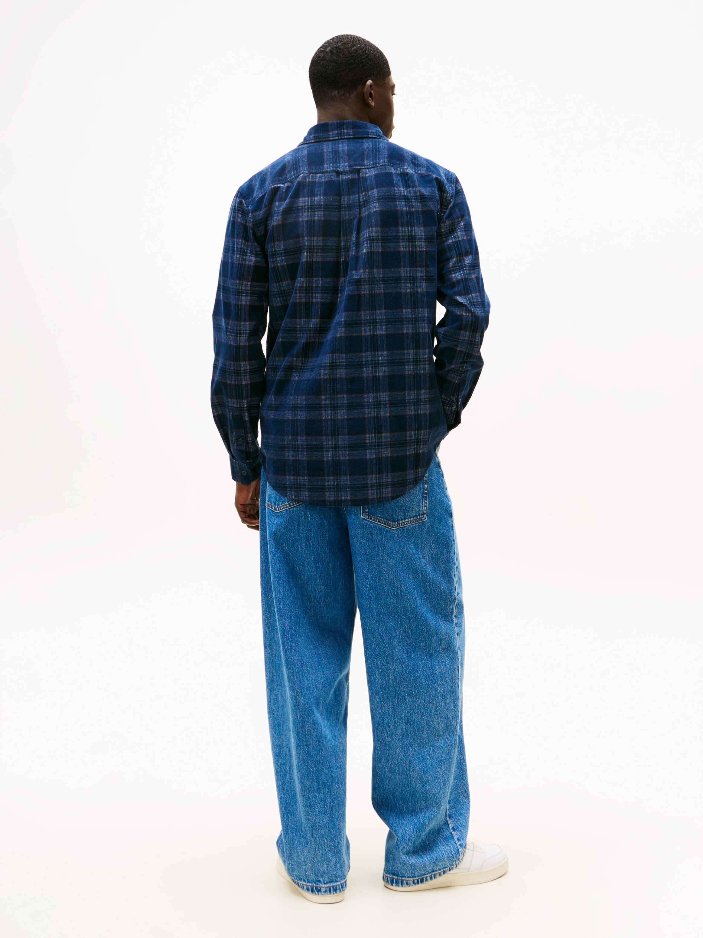 Tommy Jeans Langarmhemd »TJM REG CHECK CORD« Cordhemd, regular fit, modisches Karomuster, Button-down-Kragen