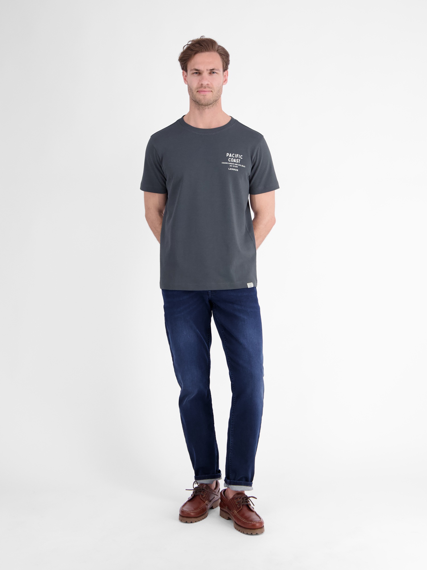 LERROS T-Shirt »Sportliches T-Shirt aus Baumwolle mit Brust- und Rückenprint«