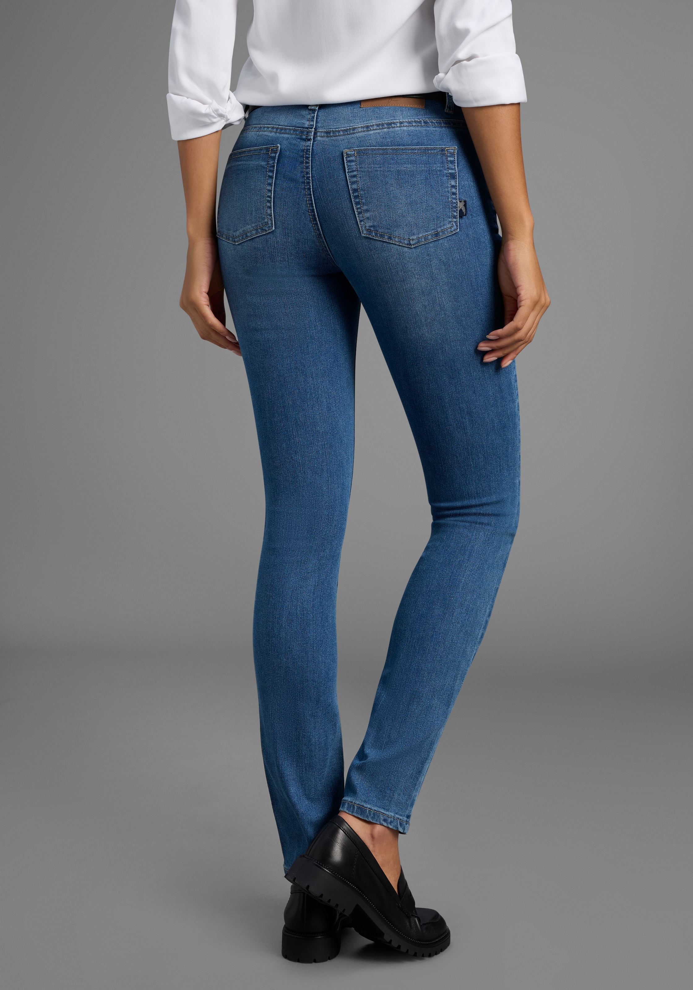 Arizona Slim-fit-Jeans »Shaping«, enge Passform, Röhrenjeans, Used-Look-Waschung, hohe Leibhöhe