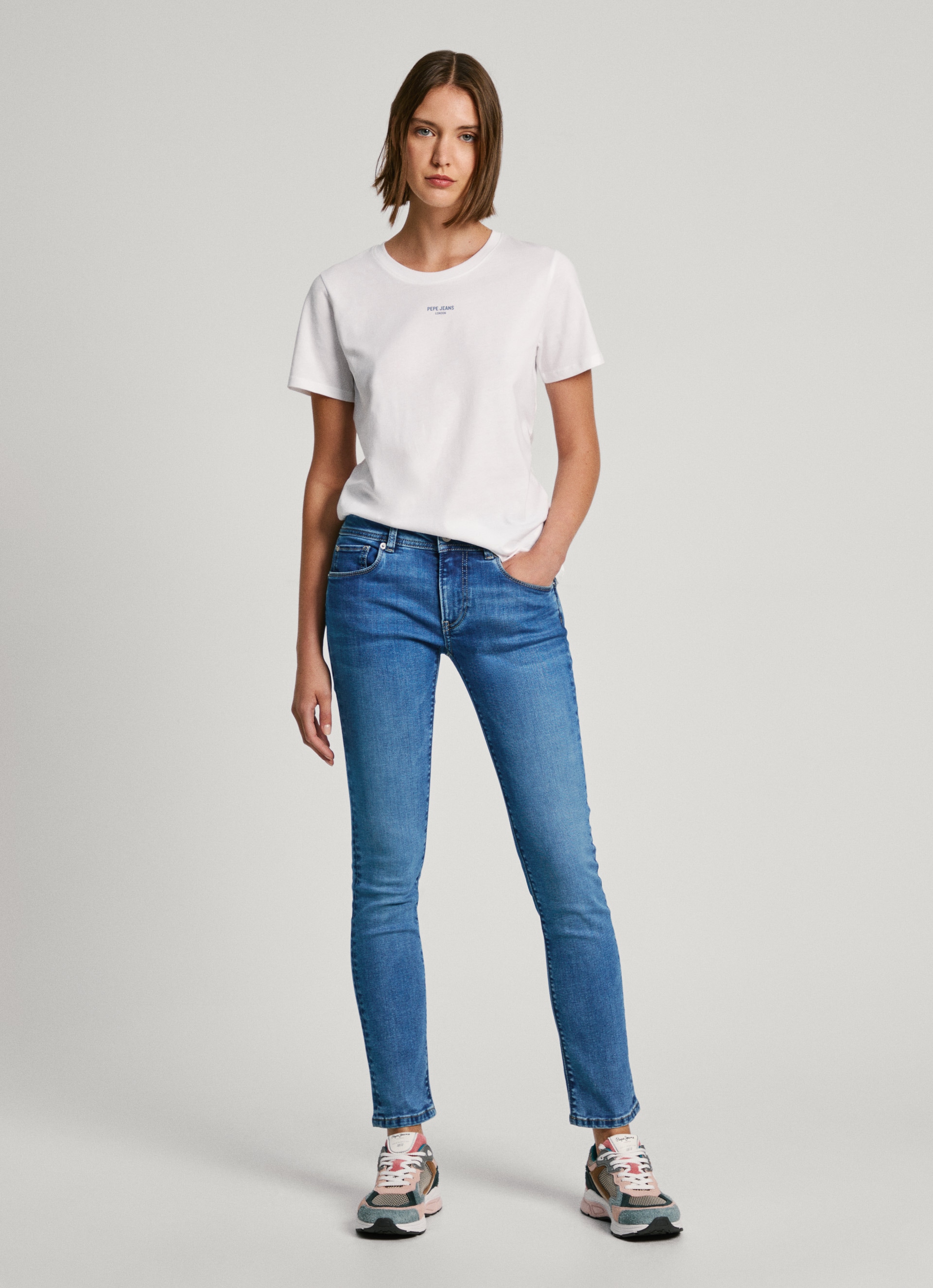 Pepe Jeans Slim-fit-Jeans »SLIM JEANS LW, mit niedriger Leibhöhe«