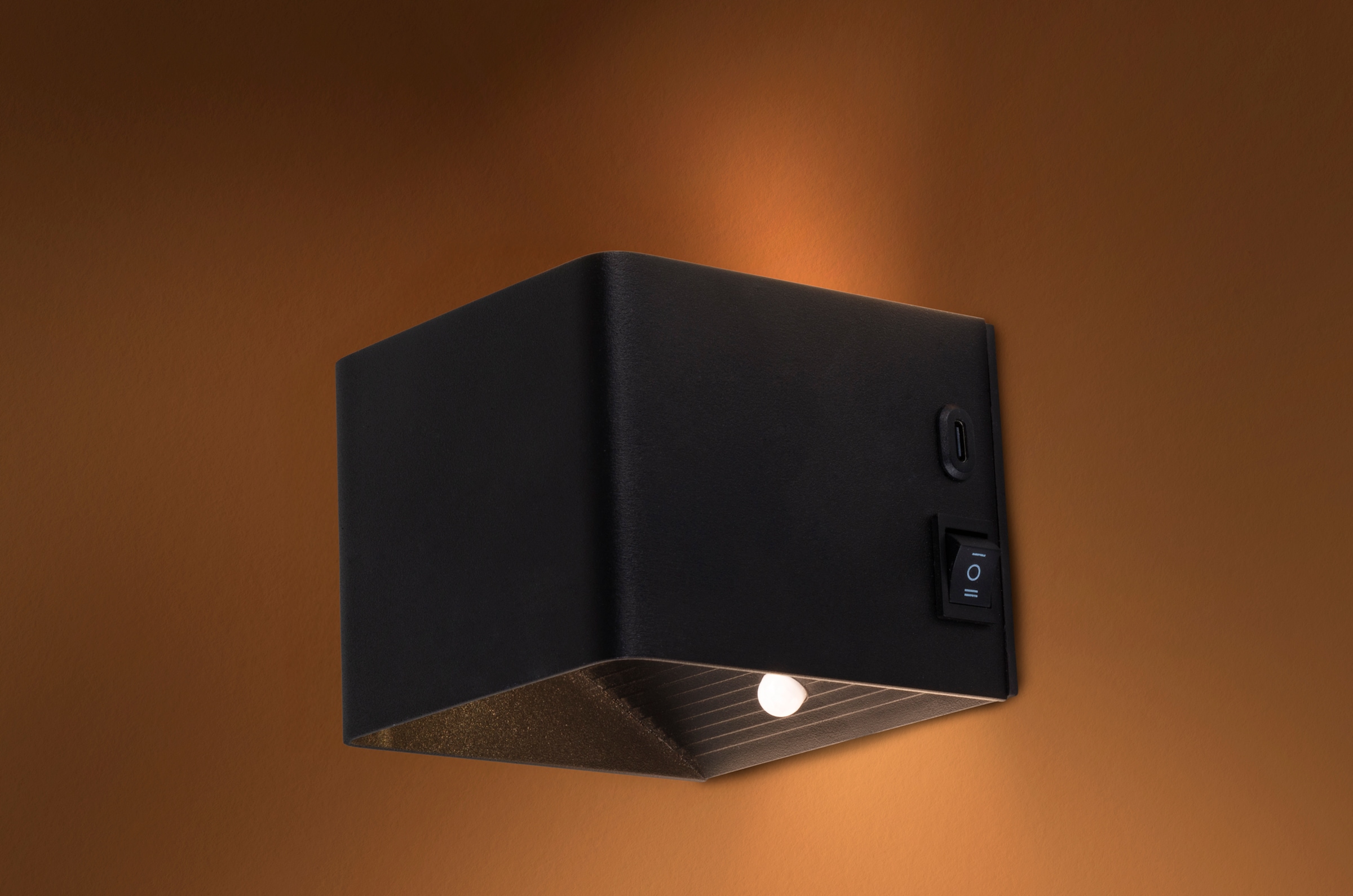 näve LED Wandleuchte »Cube« LED-Modul 1 Stk. Warmweiß Akku, magnetisch, Bewegungssensor, Memory, USB-C, Kippschalter