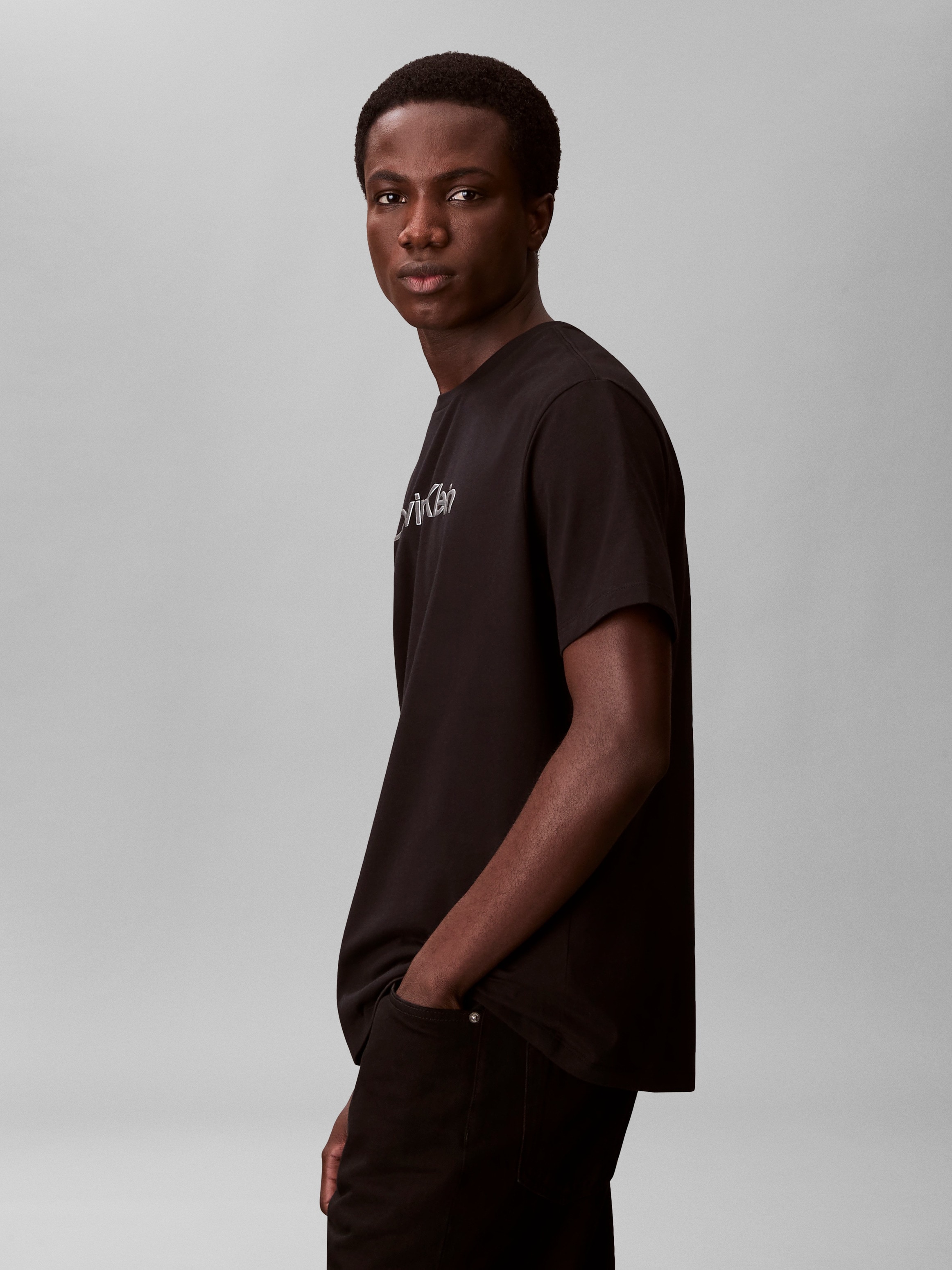 Calvin Klein Jeans T-Shirt »30S EU WHOLESALE SPORTSWEAR GRAP« Regular fit mit Rundhalsausschnitt