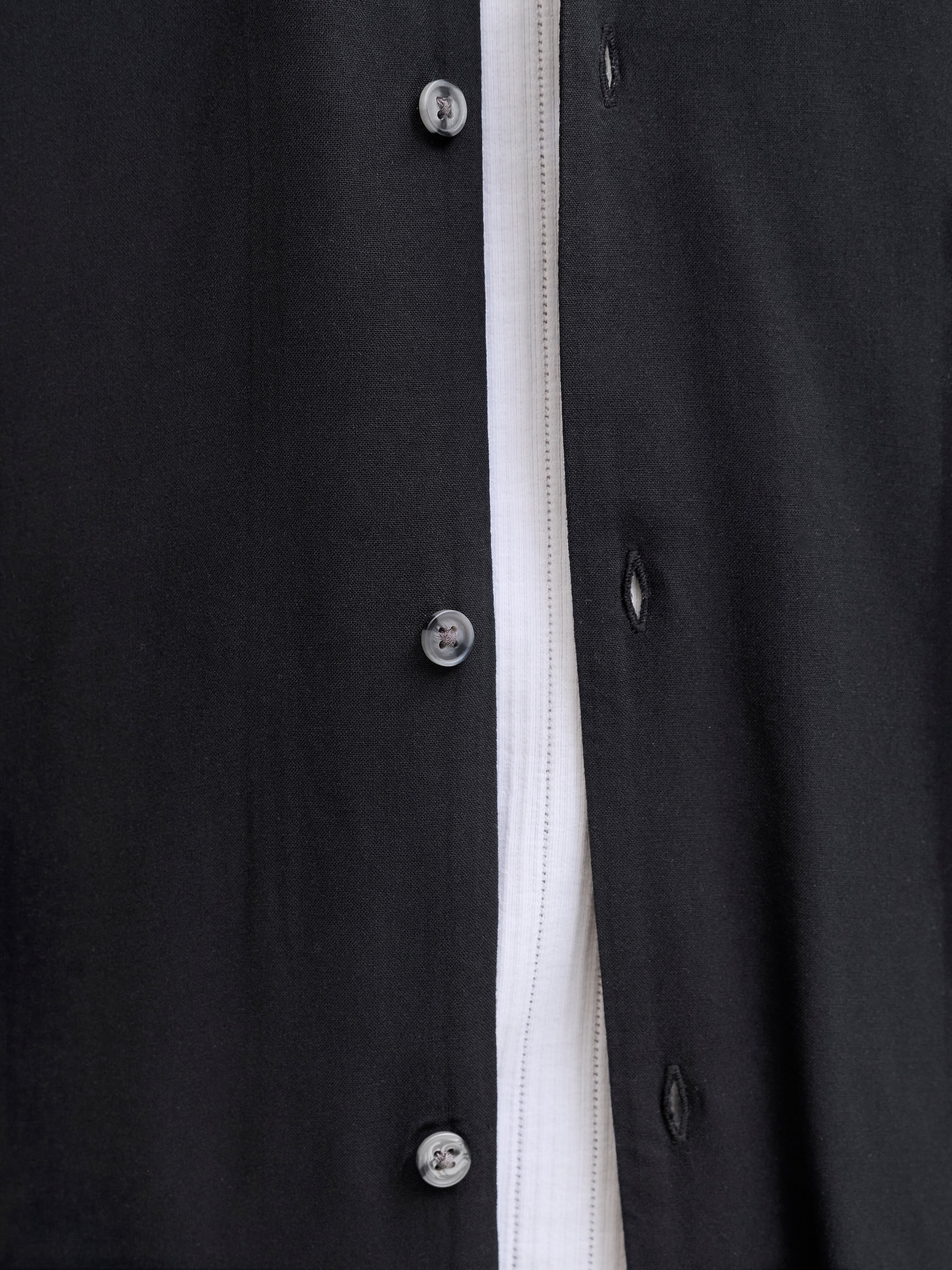 Jack & Jones Kurzarmhemd »JJEJEFF RESORT SOLID SHIRT SS SN« Viskose, loose fit