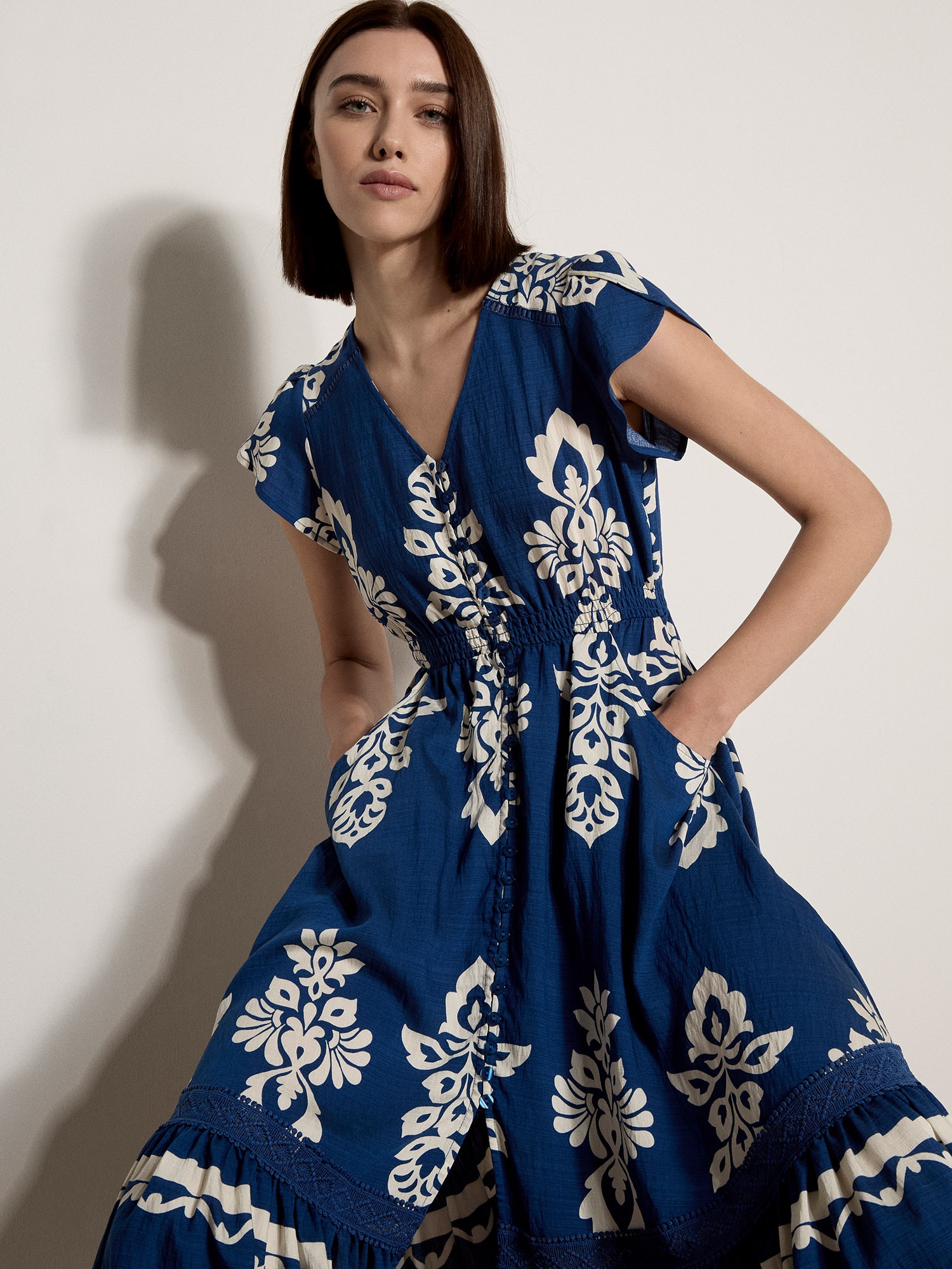 Apricot Midikleid »Midikleid« mit Stickerei