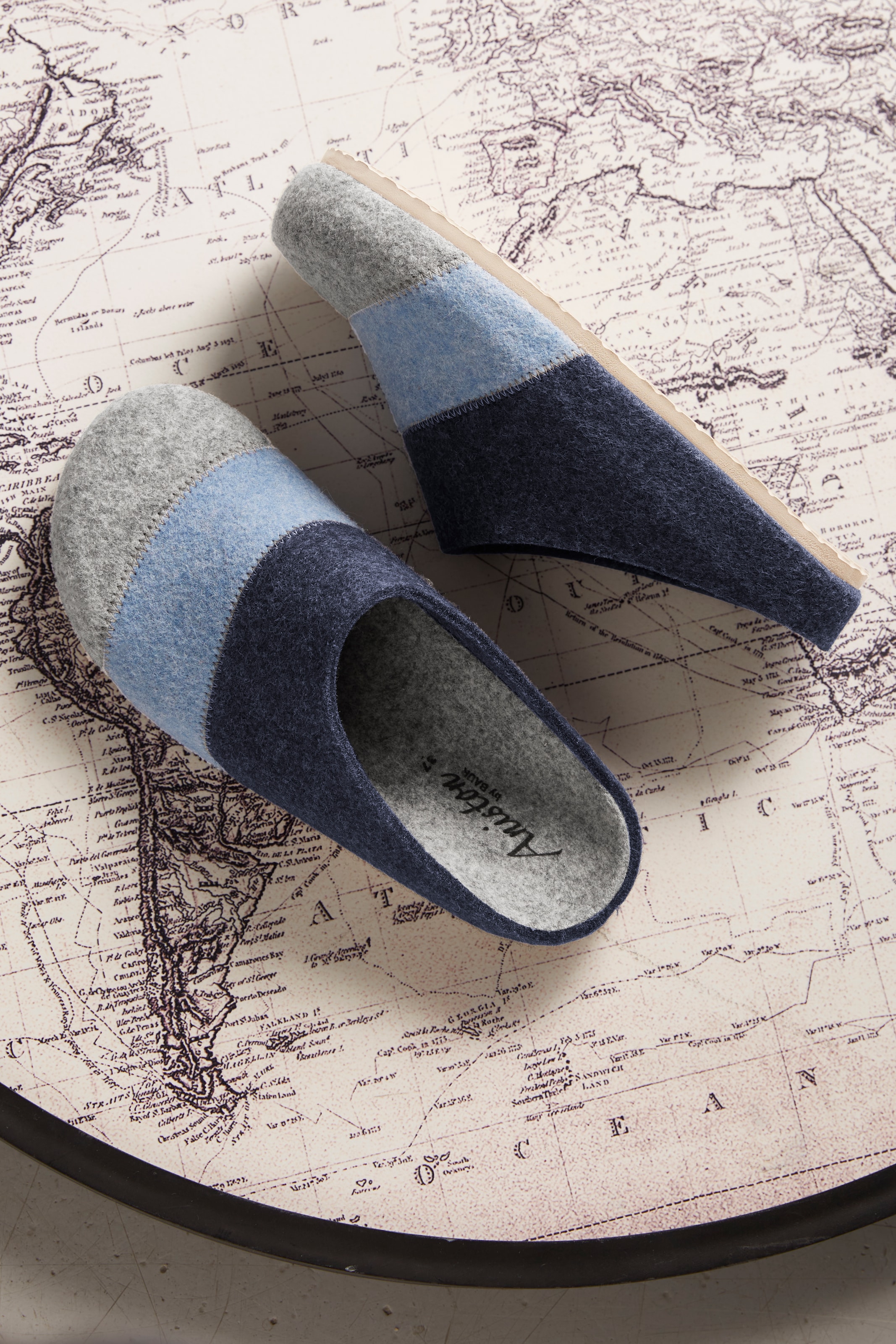 Aniston SHOES Clog »Panal«, Hausschuh, Homeslipper in Patchwork-Optik