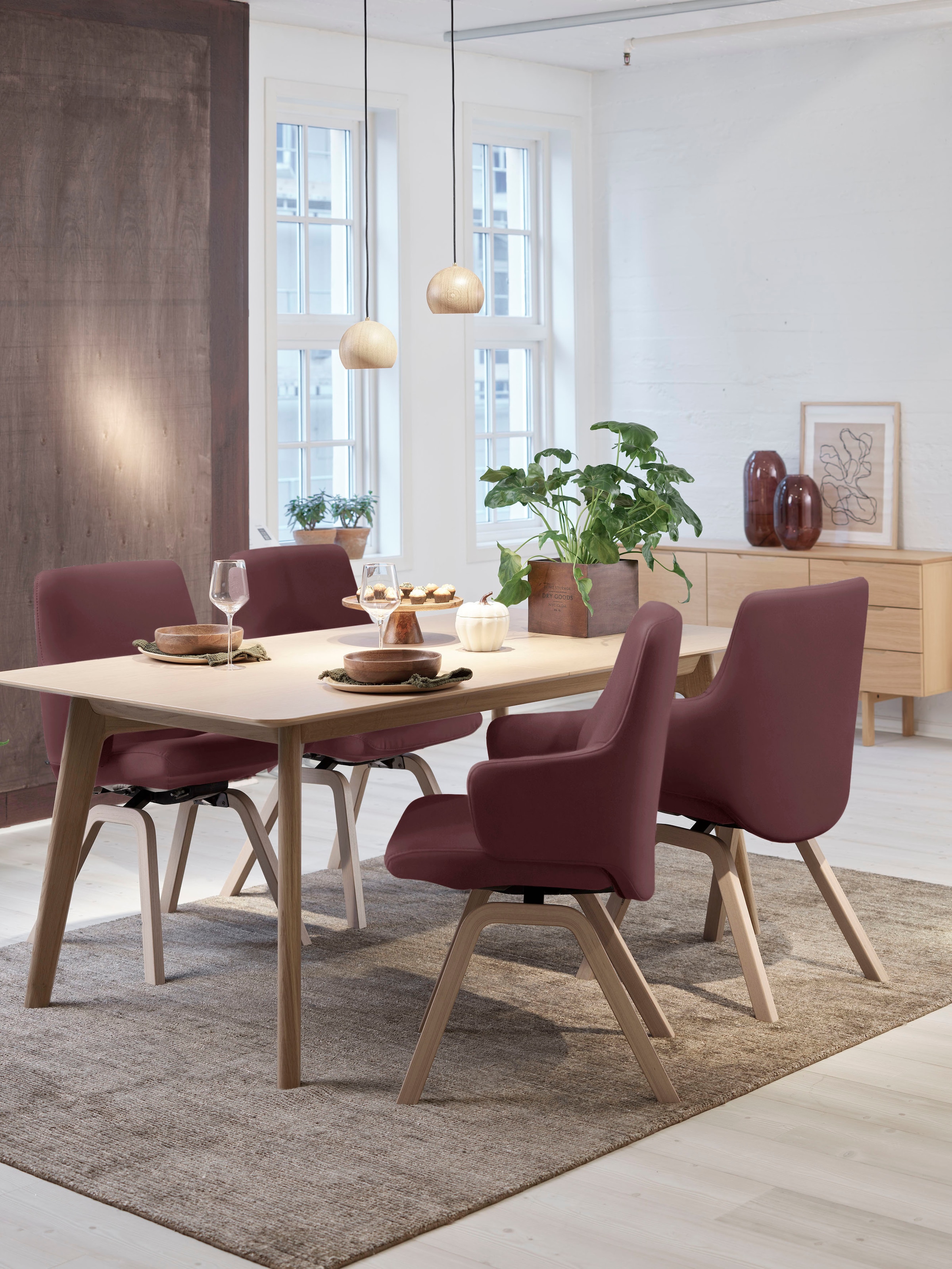 Stressless® Polsterstuhl »Laurel«, Leder BATICK, Low Back mit Armlehne, Größe L, mit schräggestellten Beinen in Walnuss