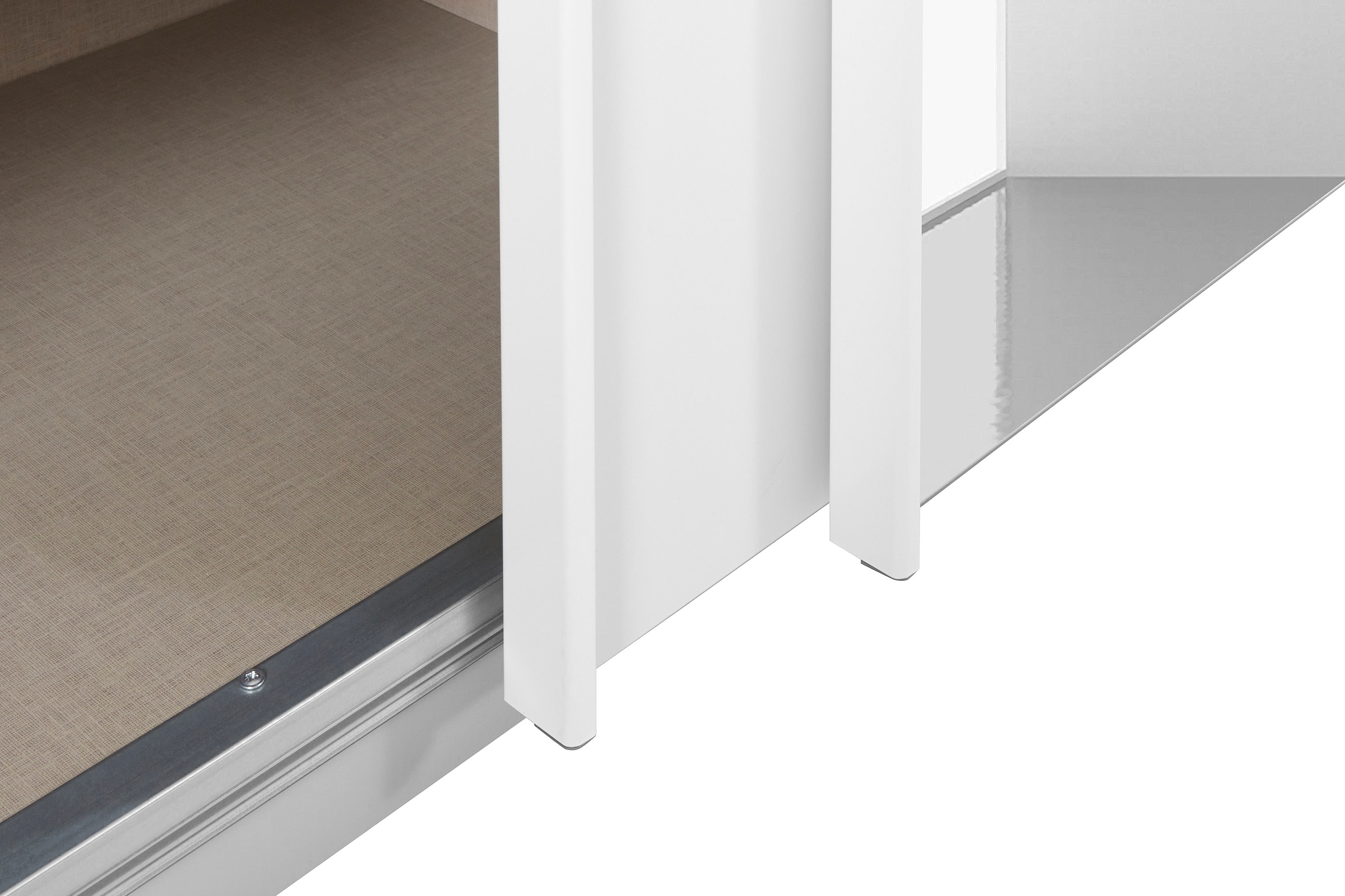 rauch Schwebetürenschrank »Kleiderschrank Schrank Garderobe Schlafzimmerschrank Ankleide KEPAN« optional mit Beleuchtung, Breiten: 211-368 cm, Höhen 213/233 cm,  inkl. Schubladeneinsatz und Passepartout MADE IN GERMANY