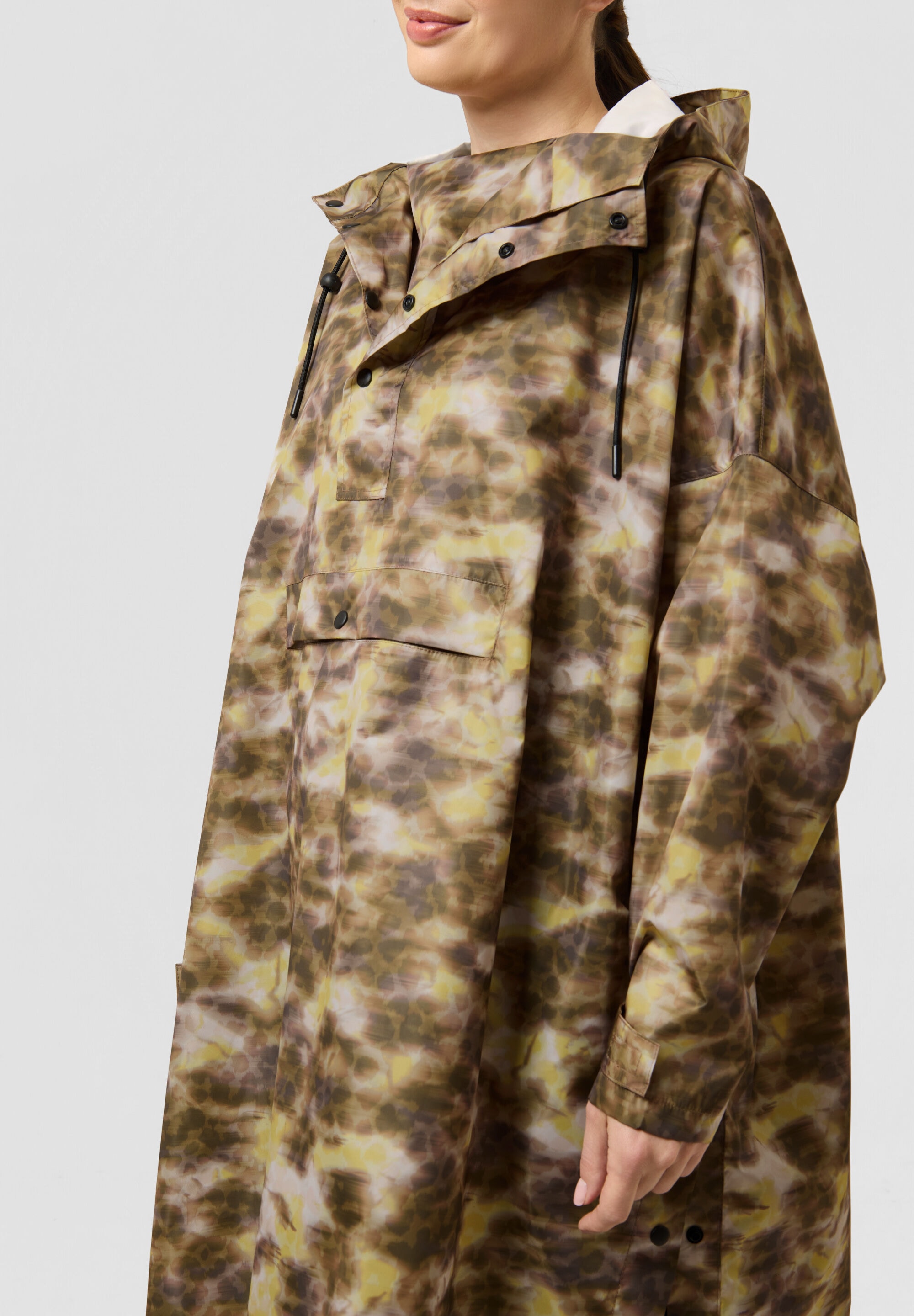 Codello Regenjacke »Codello Poncho« mit Kapuze mit Animal-Print