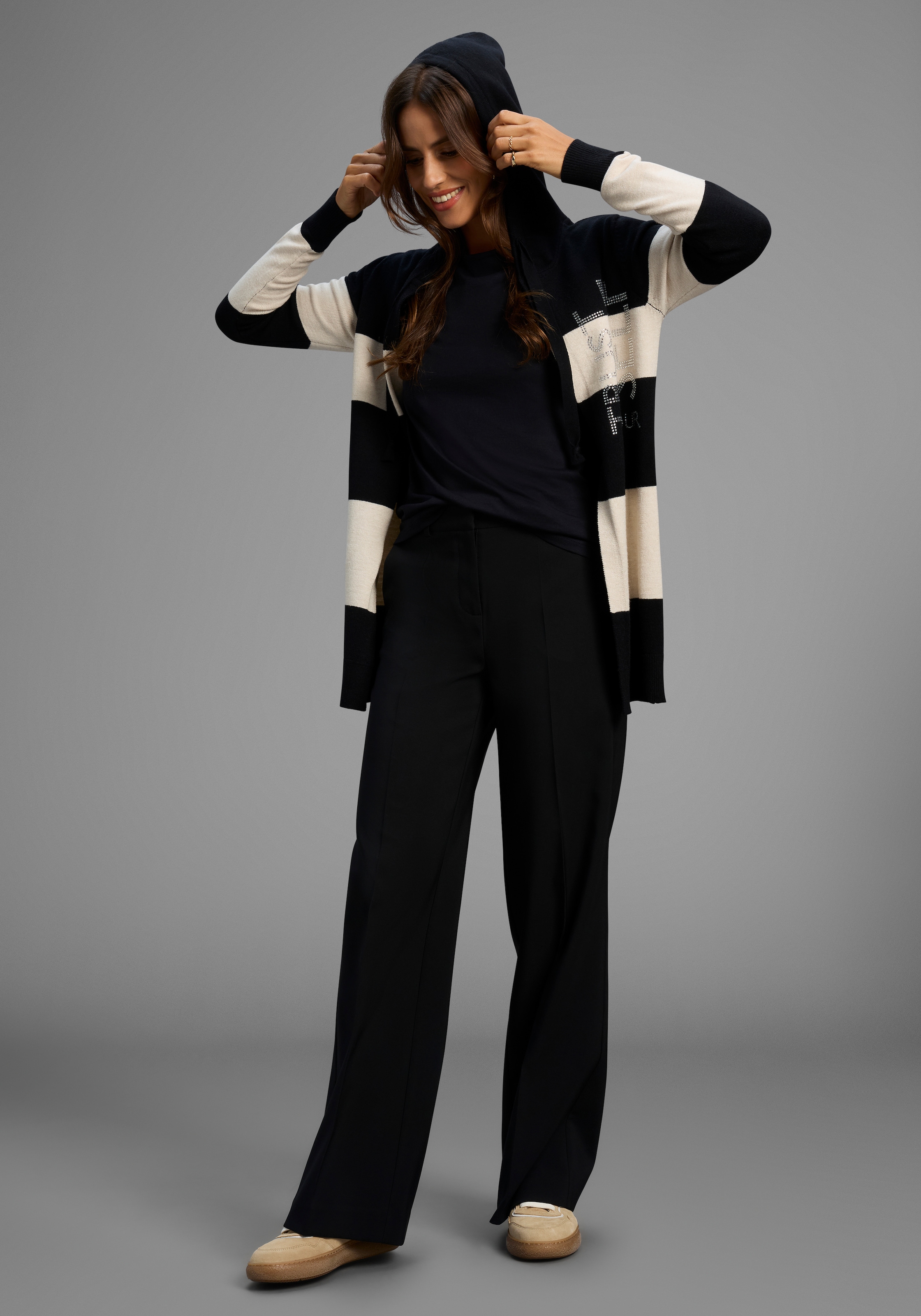 Laura Scott Kapuzenstrickjacke Winterstrick mit Streifen und Glitzerdetails - NEUE KOLLEKTION